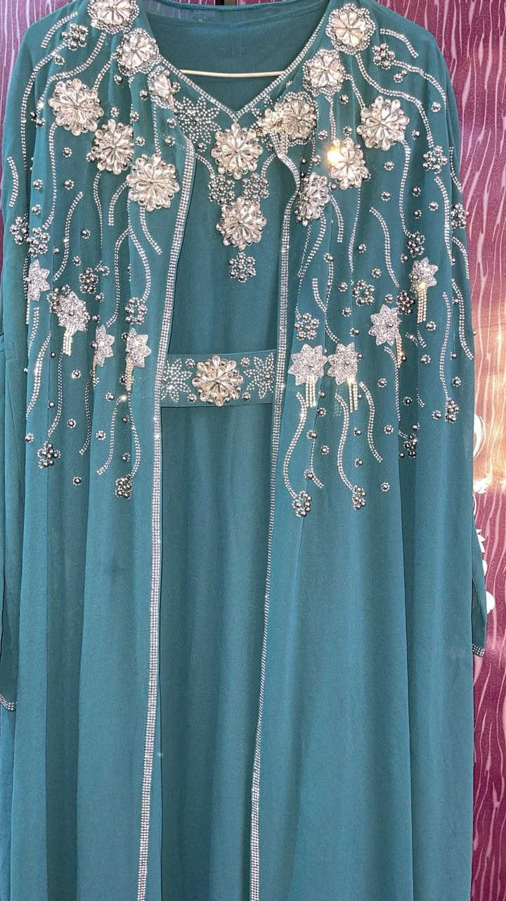 فساتين للبيع ملبوسات ساعة فقط تواصل خاص


**إذا كنت صاحب هذا الإعلان وتريد حذفه لأي سبب، رجاءا أرسل رسالة إلى الدعم الفني**