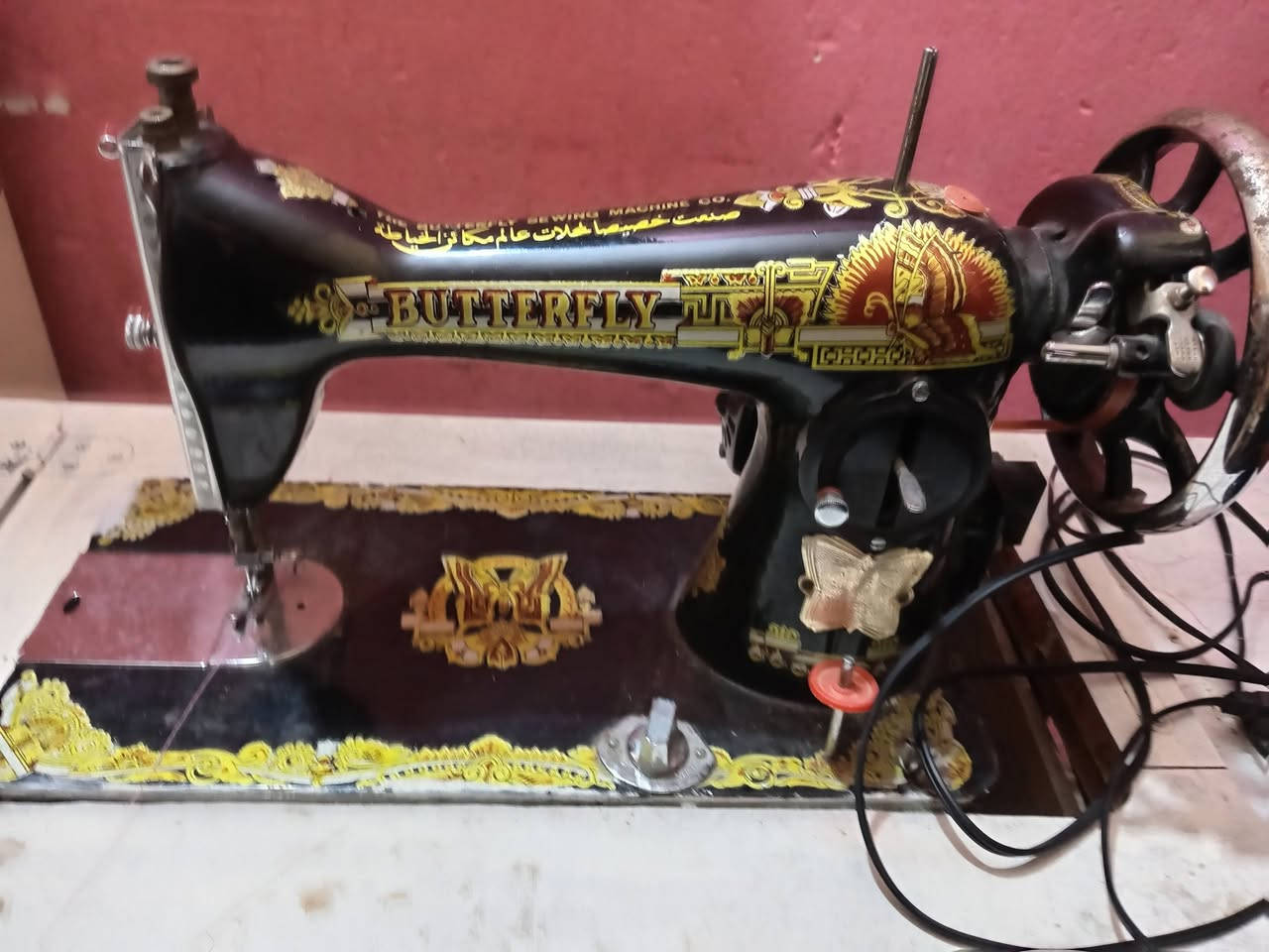 بيع مكينه فراشه للبيع مستعمله يحتاج فقط ضب برغي 100 الف وبيه مجال للاستفسار الاتصال ع رقم تالي ***********
