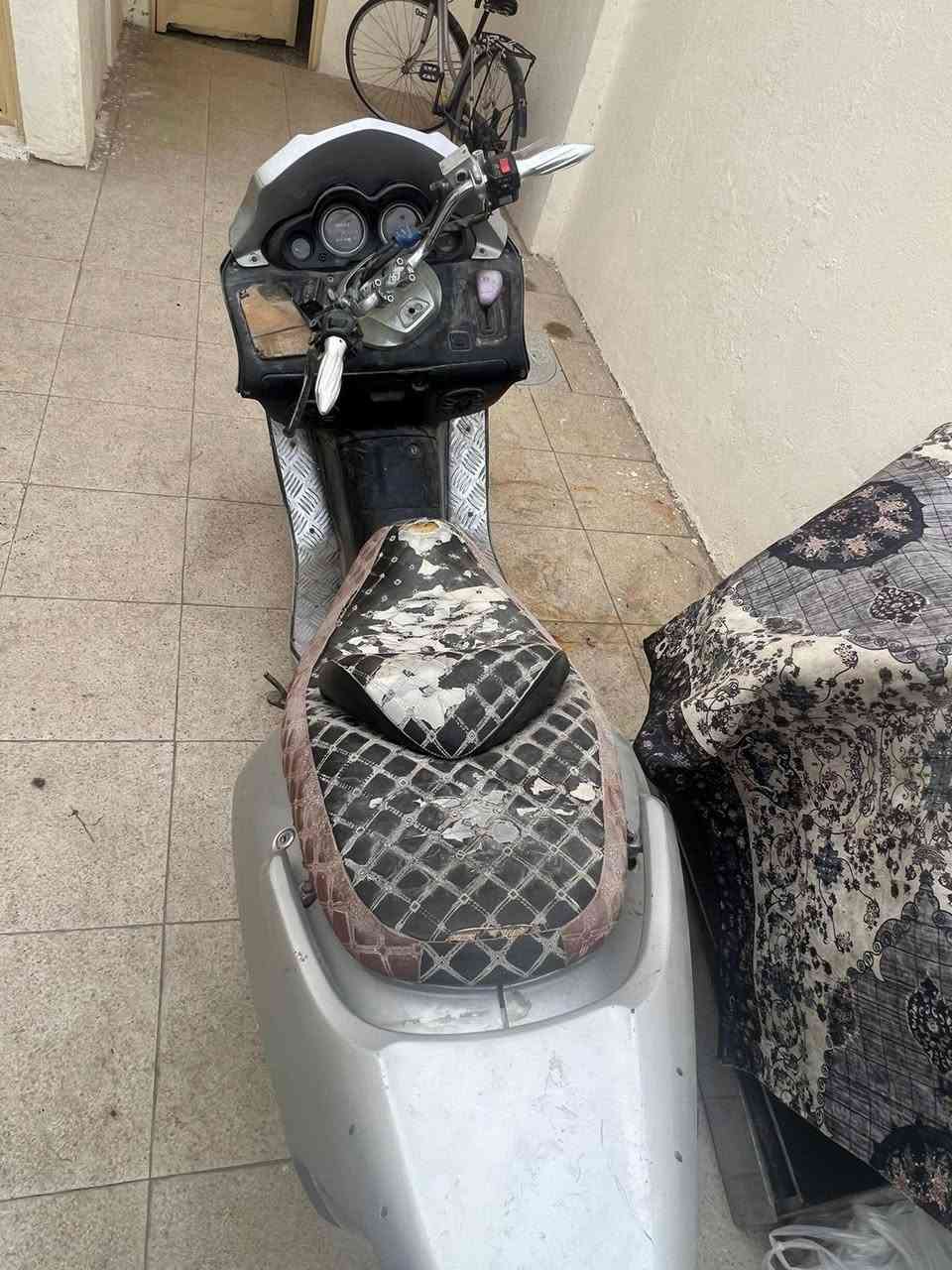 سلام عليكم دراجه فورزه 06 دراجه حلوه عوزهه ترتيب وعايزه ماگنيت فقط والباقي كله شغال مكاني نجف *********** فقط واتساب اتصال مغلق
