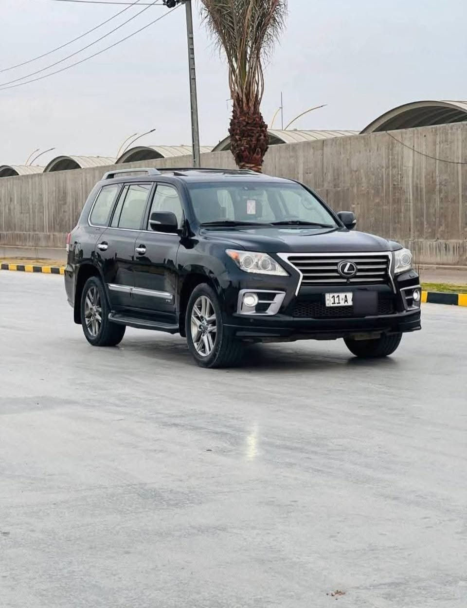 لكزس موديل 2014 بريم
كفاله عامه من صبغ  والتبديل 
فول مواصفات واحد ع واحد
محرك 5700 ماشيه 170الف
رقم بغداد دولي 
بيع او مراوس حسب القناعه 
جاهزه محرك كير حداديه تخم تاير 
عنوان بابل تلفون *********** سعر 360
