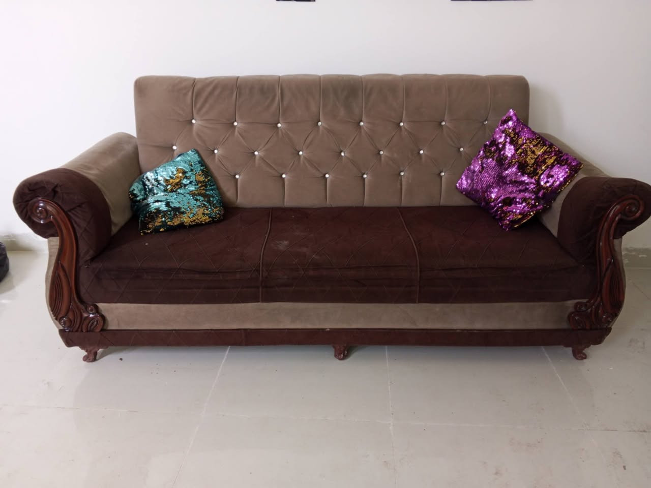 تخم سعر ٢٠٠
كاونتر وملحق مترين سعر ١٥٠
سنگ سعر ١٠٠
عنوان برغة


**إذا كنت صاحب هذا الإعلان وتريد حذفه لأي سبب، رجاءا أرسل رسالة إلى الدعم الفني**