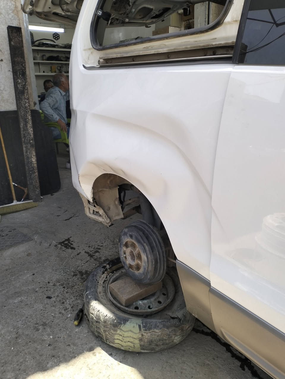 قبل وبعد اياد شمري سمكرة كافه انواع سيارات شارع شيخ عمر شارع الكيات ***********  تعديل جاملغ بارد بدون صبغ ***********
