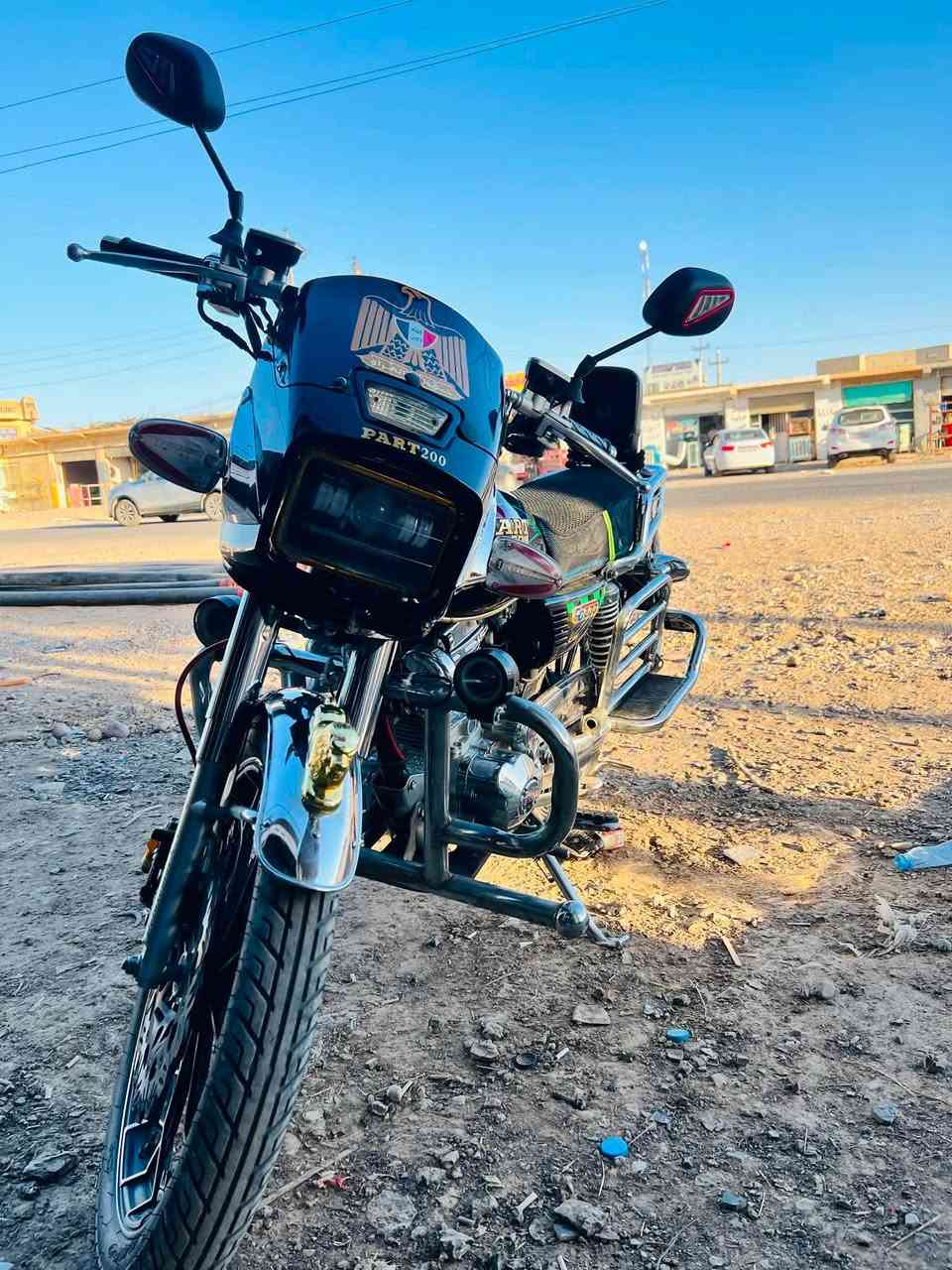 السلام عليكم بارت عيتاني سوري الصلي موديل 25محرك 200سيسي شرط شلعه و معدل محرك كبس منفيس موجود موطور جديد مكفول من التاير ل التاير  مكاني كياره     السعر خاص أو اتصل ***********
