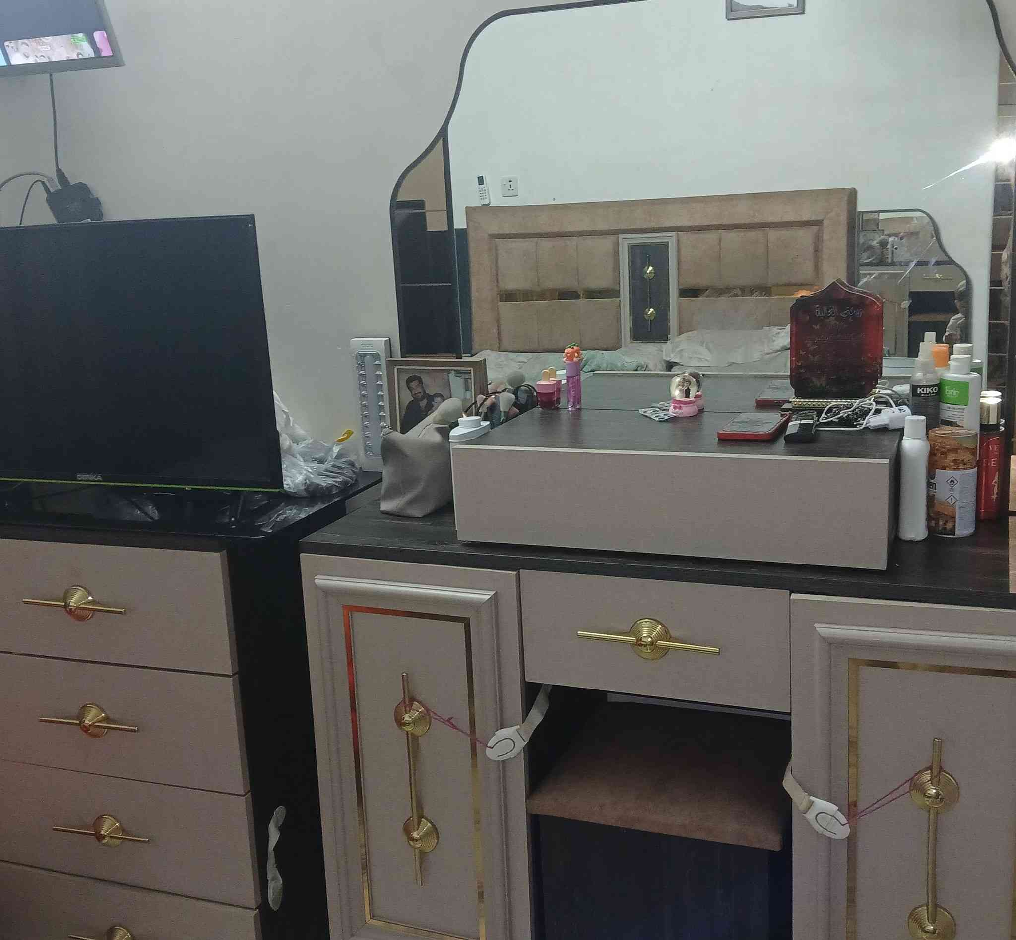 غرفه نوم نضيفه للبيع بمليون وبيها مجال ٩ قطع طابوريه متصله بجربايه وبيها مخزن


**إذا كنت صاحب هذا الإعلان وتريد حذفه لأي سبب، رجاءا أرسل رسالة إلى الدعم الفني**