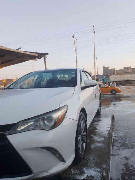 سلام عليكم 
كامري للبيع موديل 2017 وارد امريكي
السعر 155$ورقه
هاتف ***********
