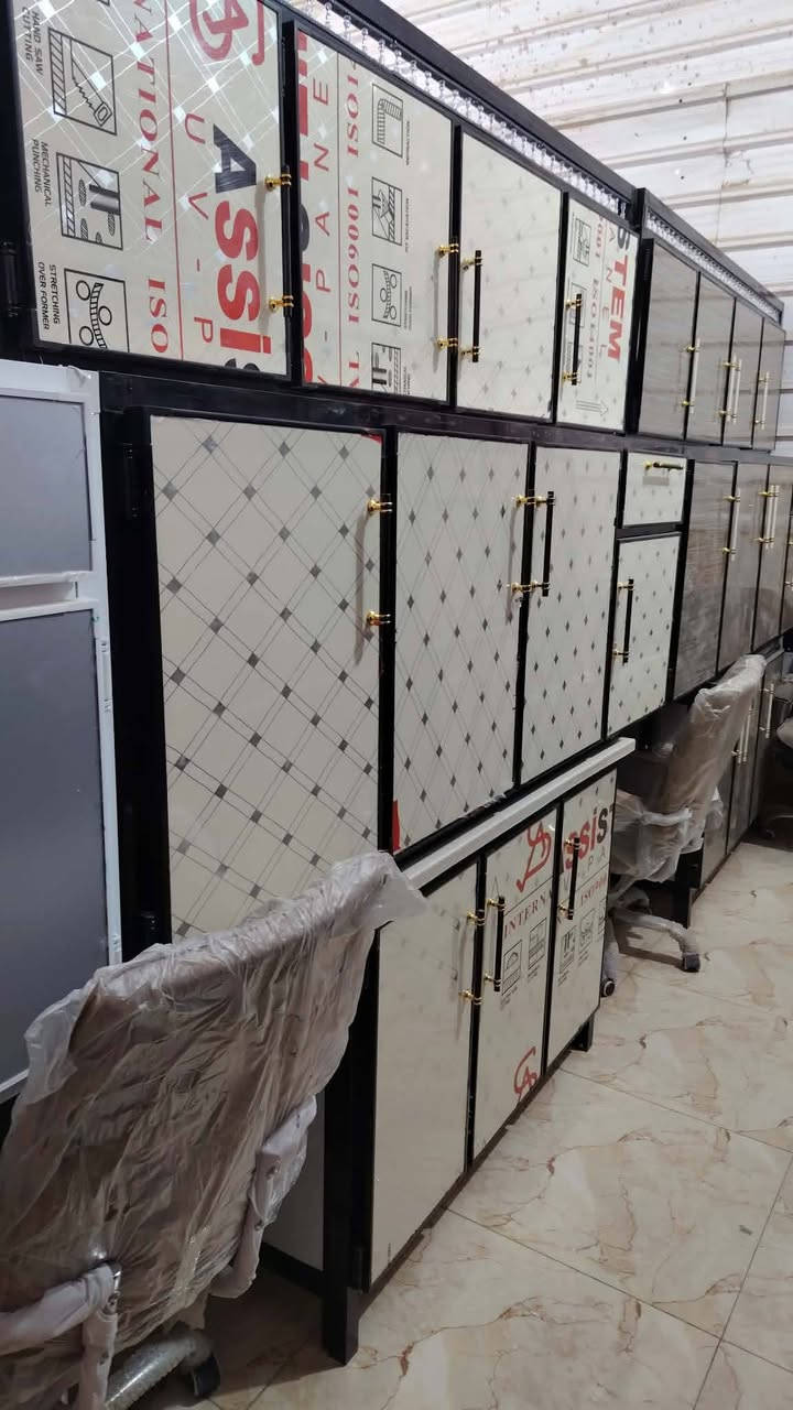 كاونترات شغل فول بنل
كاونتر متر ونص سنك مرمر ب275 
كاونتر مترين جديد ب375 الف


**إذا كنت صاحب هذا الإعلان وتريد حذفه لأي سبب، رجاءا أرسل رسالة إلى الدعم الفني**