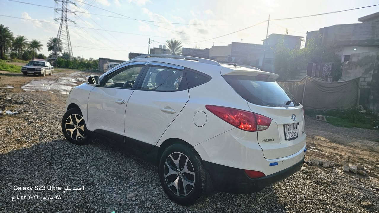 سلام عليكم للبيع سيارة هونداي توسان ٢٠١٢ وارد أمريكا 🇺🇸 

سيارة خير من الله كامل من كل نقص تبريد ثلج شاشة كبيرة
 كمرة خلفية 

العنوان ديالى بعقوبة تقاطع الطرق والجسور 

السعر ١٤٠ وبيه مجال للطيبين ❤️

رقم الهاتف ***********
