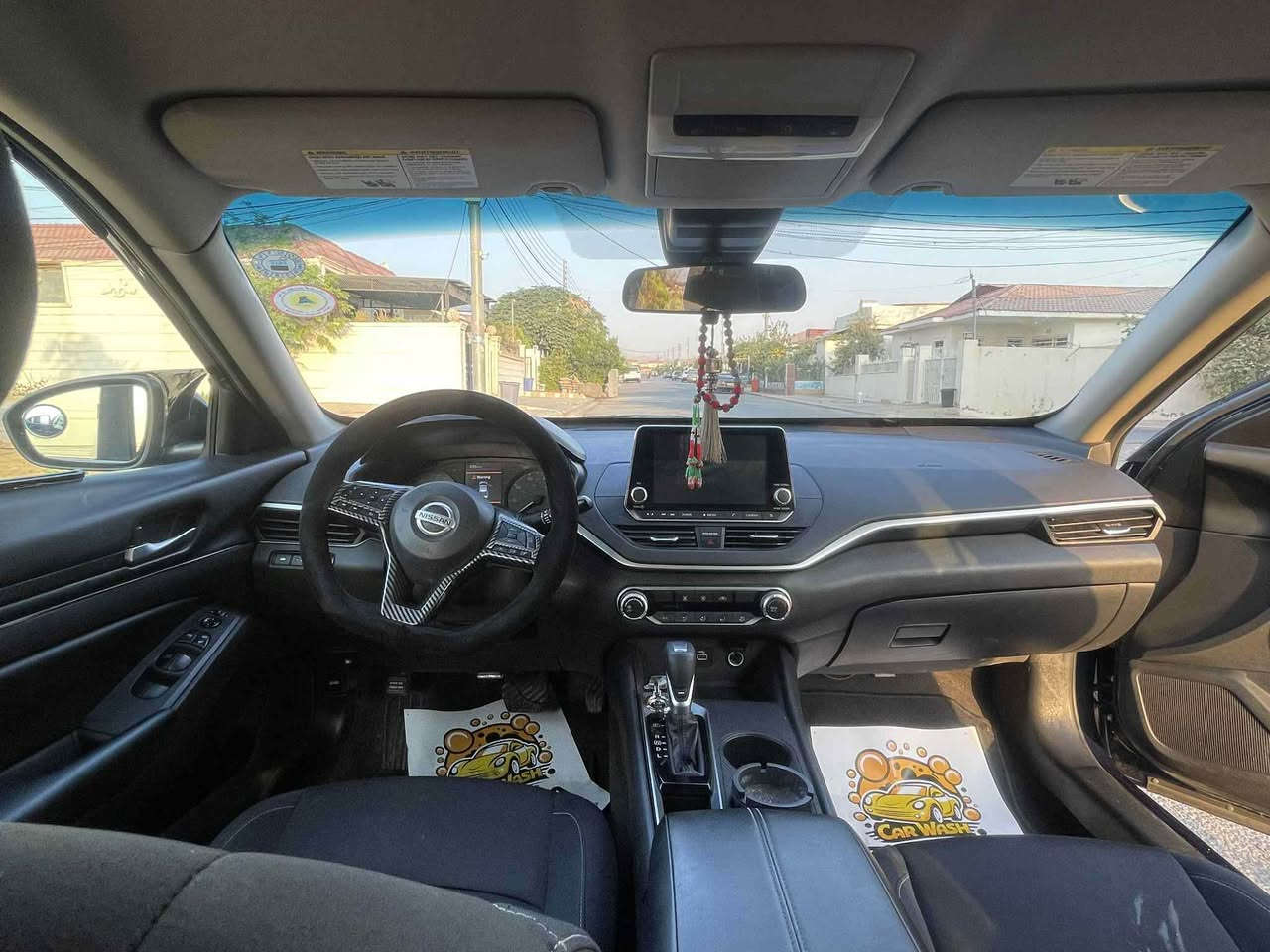 NISSAN ALTIMA S 2022
ڕه‌نگ شینی كاربۆن مۆسه‌فات س ڕادار خه‌تی جاده‌ ئۆتۆ لایت شاشه‌م گۆڕیه‌ كردیتمه‌شاشه‌ گه‌وره‌ گێر مه‌كینه‌ ته‌برید هه‌موشتی به‌شه‌رته‌ ٢ پارچه‌ی سبوخه‌ بۆنیت چاملخ ئێرباگ ته‌قیوه‌ كامل سیسته‌مه‌  ڕه‌سمی سۆنه‌رم دانه‌یه‌ هه‌مو شت دیاره‌ ڕه‌قه‌م شانسیه‌كه‌ش له‌ناو سۆنه‌ره‌كه‌ هه‌یه‌ سه‌یاره‌كه تازه‌ سێرڤسی كاملم لۆ كردیه‌ ڕونی گێرم گۆریه‌ ٦٤ هه‌زار كیلۆمه‌تر ڕۆشتیه‌ .
سعر 143 و كه‌مك مه‌جال 
*********** أربيل, العراق
