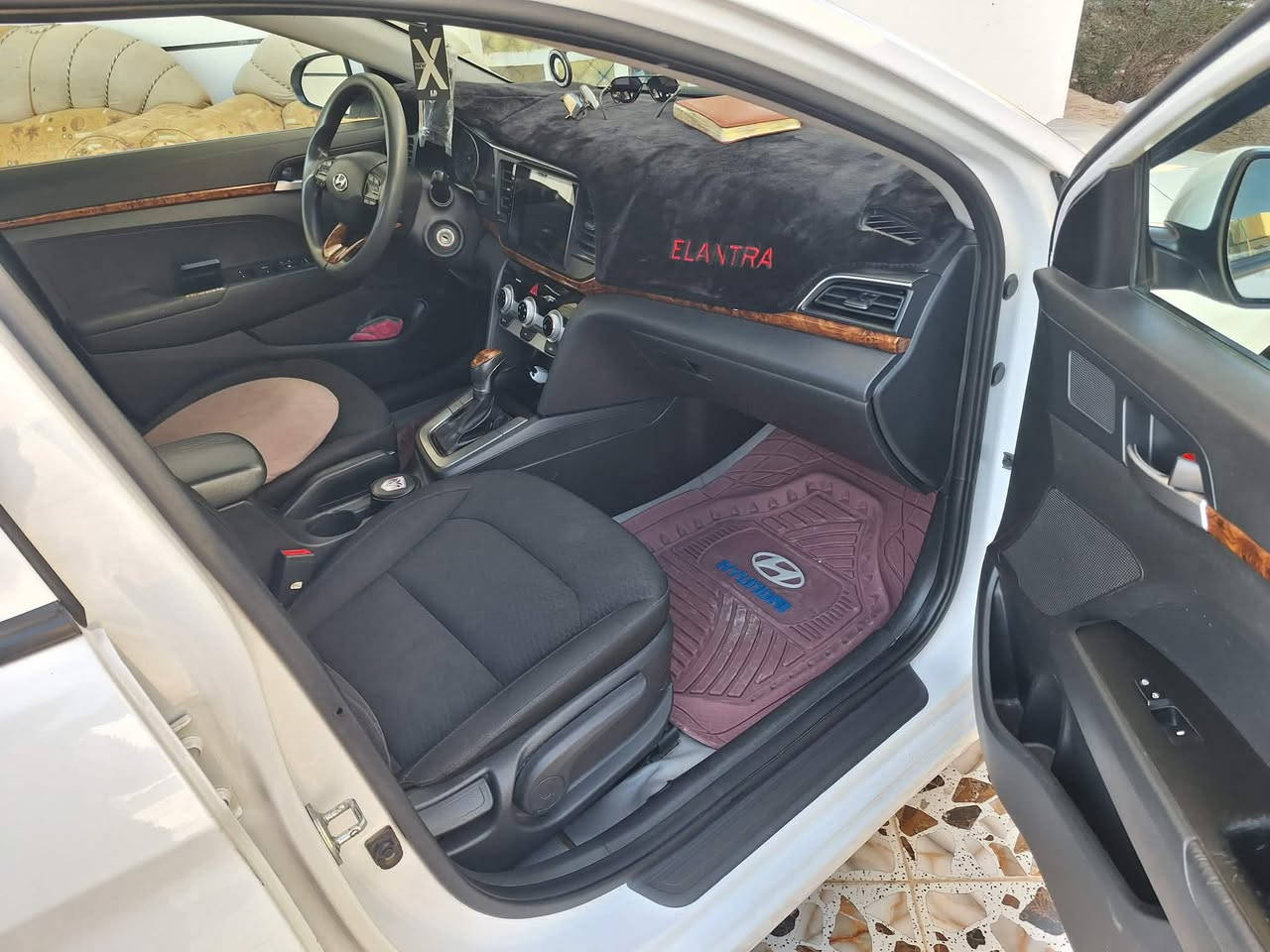 السلام عليكم ورحمة الله وبركاته
النترا للبيع  
 موديل 2020
تخم تاير 
رقم الانبار 
معوقين بعد 5 اشهر صير حره 
 السعر 128$ 
وبيها مجال مكاني الانبار الرمادي للستفسار اتصال ع هذاه الرقم 👇�

***********
