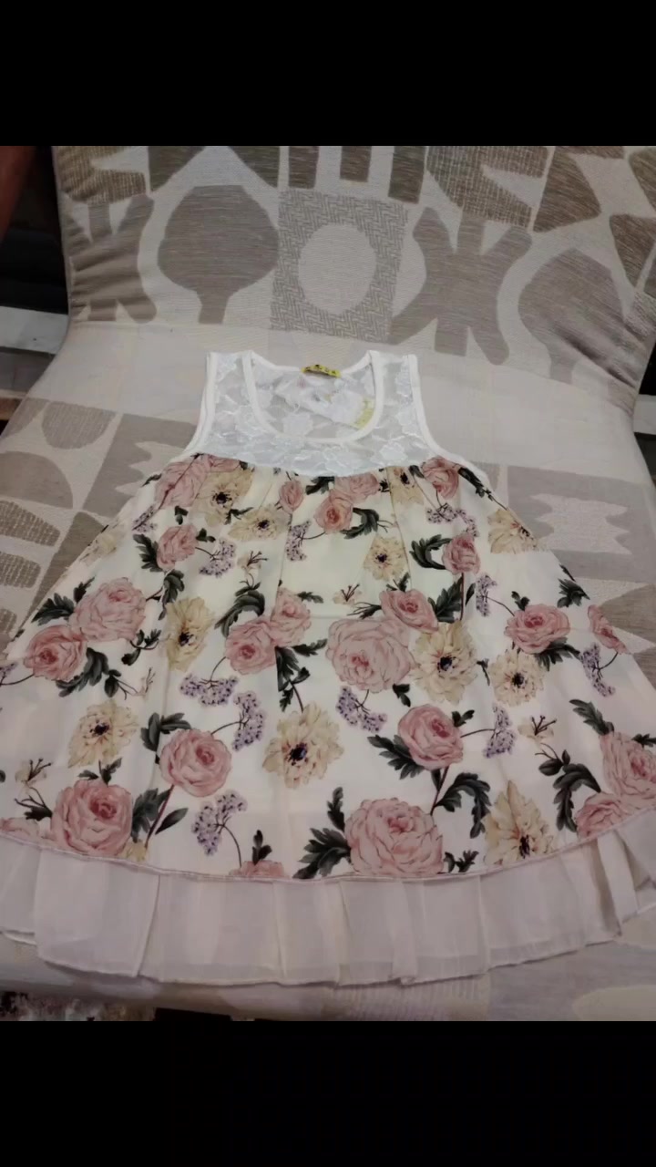 #فستان بناتي من #عمر سنه الى 4سنوات
خامه قطنيه بارده


**إذا كنت صاحب هذا الإعلان وتريد حذفه لأي سبب، رجاءا أرسل رسالة إلى الدعم الفني**