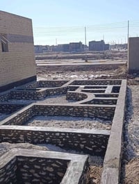 حجر الأساس • حسب الخرائط • خدمات بناء