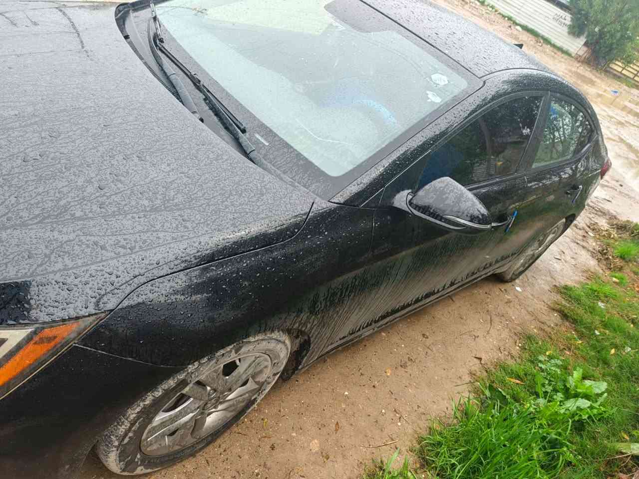 🚗 للبيع — هونداي النترا 2020  
🔹 اللون: أسود  
🔹 رقم الألواح: أربيل  
🔹 وارد: أمريكي  
🔹 حادث: جانبي فقط (مرفق بالصور)  
🔹 لا يوجد حادث داخل العراق  
🔹كير AT المرغوب 
🔹ماشية 100 km 
السيارة باسمي وتحويل مباشر 

💰 السعر: 130 ورقة وقابل للمفاوضة  
📍 السيارة نظيفة واستخدام منزلي
الموقع شهداء البياع 

للاستفسار الخاص مفتوح


**إذا كنت صاحب هذا الإعلان وتريد حذفه لأي سبب، رجاءا أرسل رسالة إلى الدعم الفني**