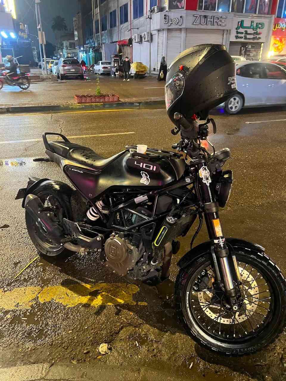 🏍️ للبيع – هسكفارنا 401 (Husqvarna 401) 🔥2023

دراجة مميزة جداً، شكل رياضي وأداء قوي، مناسبة للاستخدام اليومي والسفر.

✅ محرك 401 سي سي، تبريد سائل.
✅ كير 6 سرعات. كويك شفتر
✅ نظام ABS. امامي خلفي ممتاز 
✅ دبلات WP.
✅ بريك ByBre.
✅ خفيفة، ثابتة، وسهلة بالسيطرة.
✅ اقتصادية بالوقود مع عزم ممتاز وأداء ممتع
🔂 ماشية 17 الف 

💰 السعر: 4,500,000 دينار عراقي 
للاتصال 
***********
