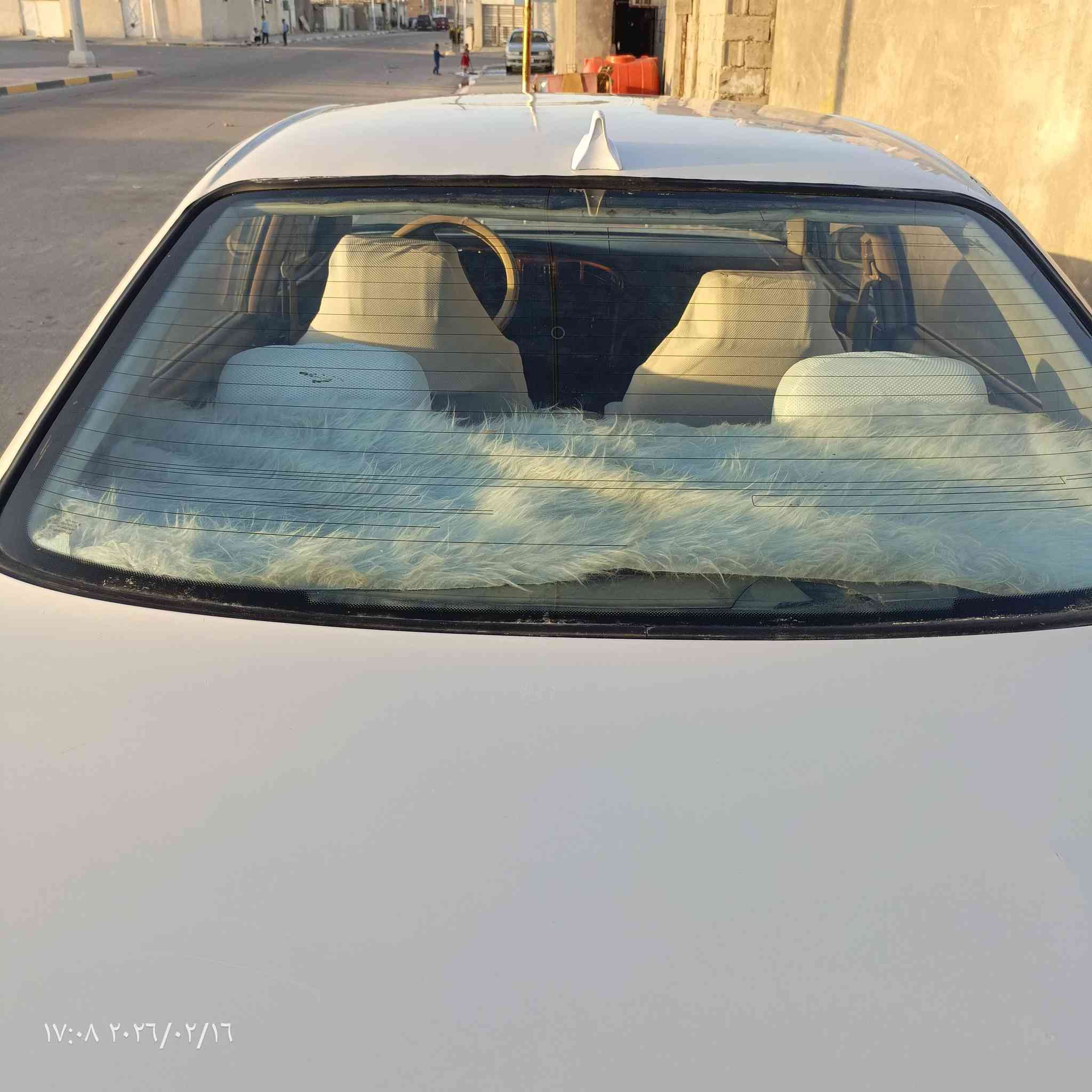 السلام عليكم 
بطه موديل 93 رقم بصره دولي 
كفاله كص ونقل وضربه صبغ جماليه فقط 
كير مكينه 2ونص ديلكم شرط الفحص بالكارتون 
حداده تخم تاير جاهز من كلشي مال جناي 
مراوس هم ترهم السعر 52
***********
