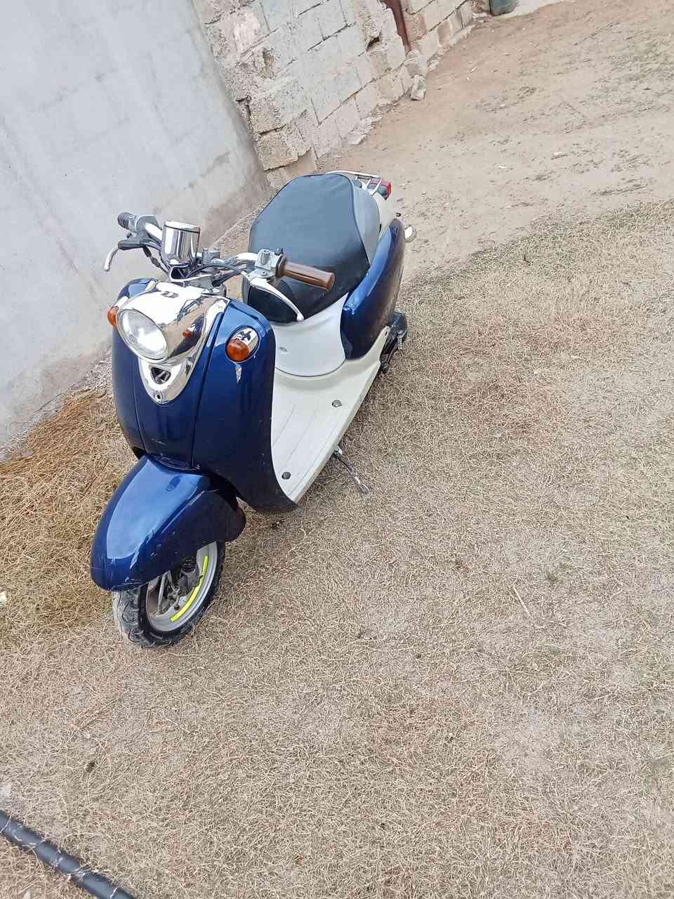 البيع عبد الحليم شرط شغال و نشط اي عيب ما بي كهربائيات شغال كامل سلف شغال هندر شغال   ماطور نظيف السعر 325 بي مجال مكان كركوك قريت جردغلي ***********
