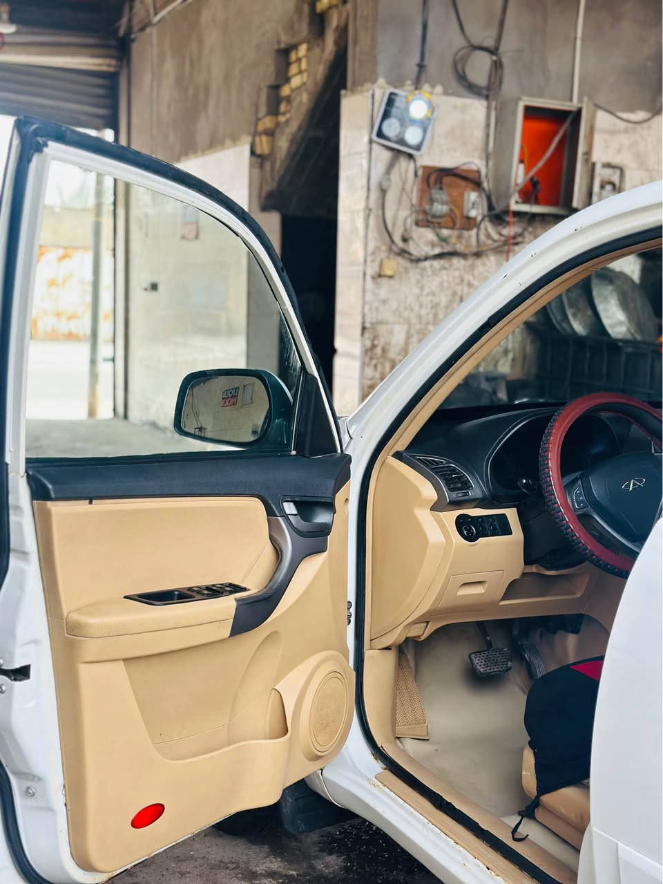 تيكو للبيع. 13 السياره نضيفه  استخدام شخصي من البيت للدوام ابد مامتعوبه گير مگينه بلاد بوستر جديد الاصلي
مبدل ماطور هيدروليك للكير جديد الاصلي
جوزه قبل شهر مبدلها ب٣ورقات 
معمره تعمير يخبل شغل سويج وطلع 
بيها ملاحضات بسيطه اكو خياس بسيط  محدد بالصور
رقم جديد بصره سنويه ٢٠٢٩
عينه جديده  ماشيه ٩٠ الف عد راعيها 
وعندي ١٨ الف مشت 

تواصل ***********
*********** Singapore
