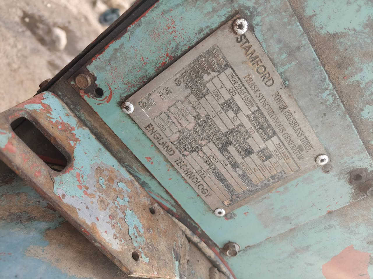 دويز ألماني ثمانيه سلندر توليد 250 كيفي للاتصال ***********
