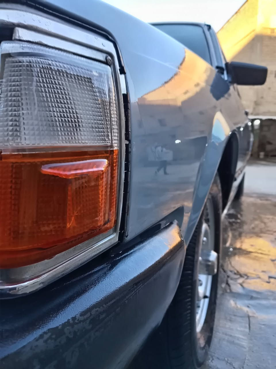 السلام عليكم ورحمه الله وبركاته اخوان كرونه للبيع موديل 1981
رقم بغداد مشروع وطني شرط تحويل
ماشيه 187الف سياره بلاديه على وضع الشركه
جارده بدي وجنطه وقماره لا خياس ولا تبديل ولا ضربه
مكينه وگير بلادي تبريد تدفئه كهربائيات گيجات كلها شغاله حداديه ع الشركه 
للأتصال
***********
***********
***********
