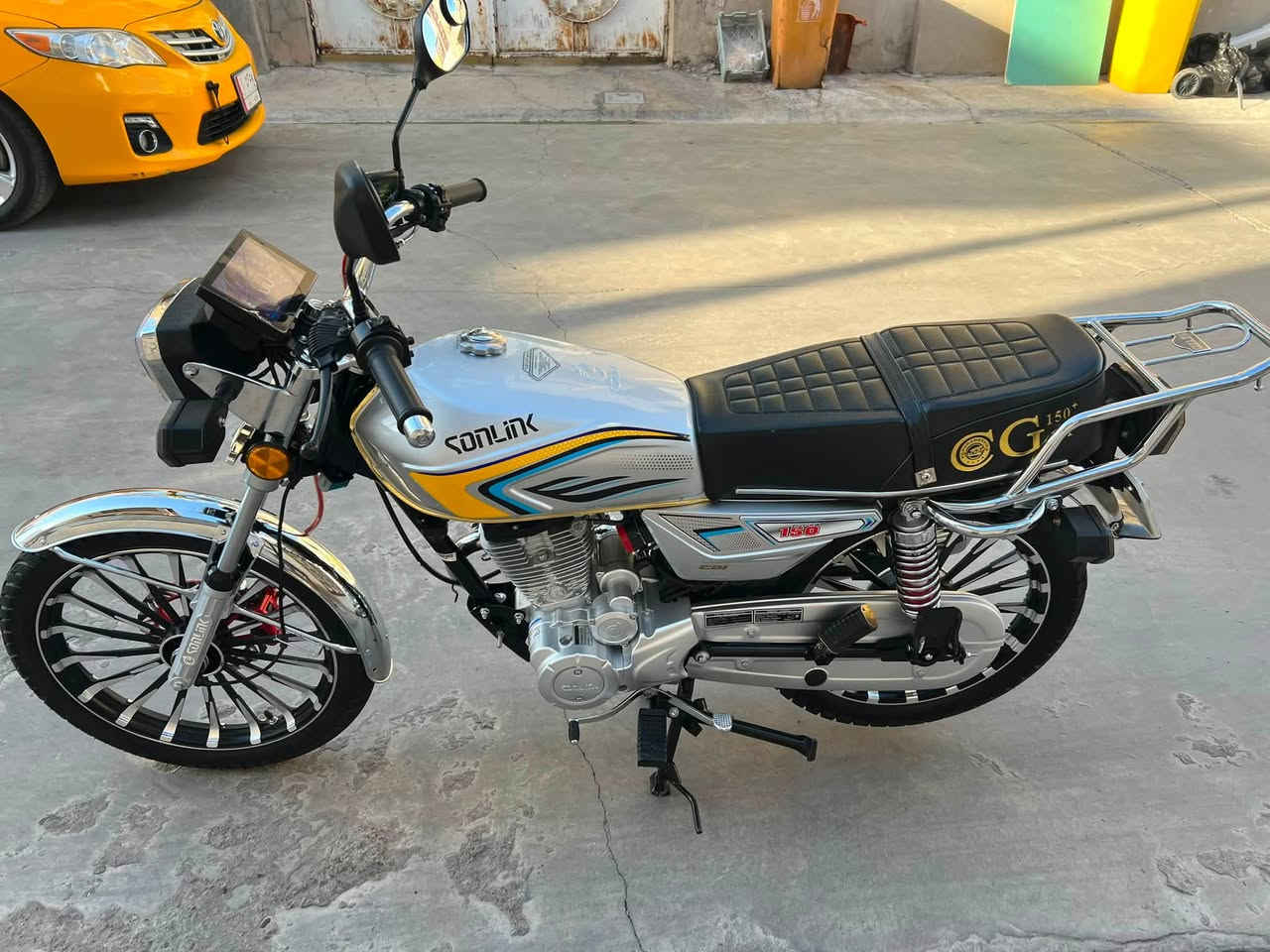 سونيك للبيع بعدها زيرو ع وضع الشركه محرك 150 ماشيه 500 كيلو السعر 950 وبيها مجال بسيط مكاني كركوك رقم موبايل 📱 ***********￼

