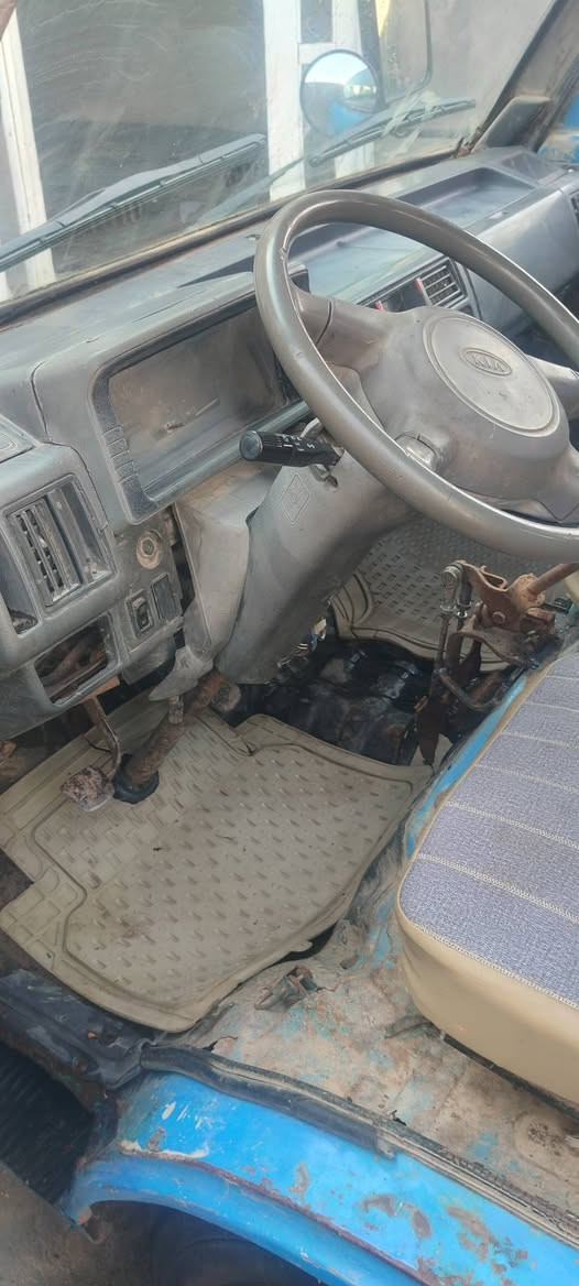 كيا بنكو 93 دبل قماره رقم بابل بدون تحويل  اتكفل سرقه وعشائر تصير بيها وكاله حصه كاز بكل المحطات شاصي مكفول مكينه وكير واكسل مكفولات كهربائيات شغاله تخم تاير جديد باتري جديد بور شغال السعر 26 مكاني بابل *********** قماره مكفوله لا ضربه ولا صبغ
