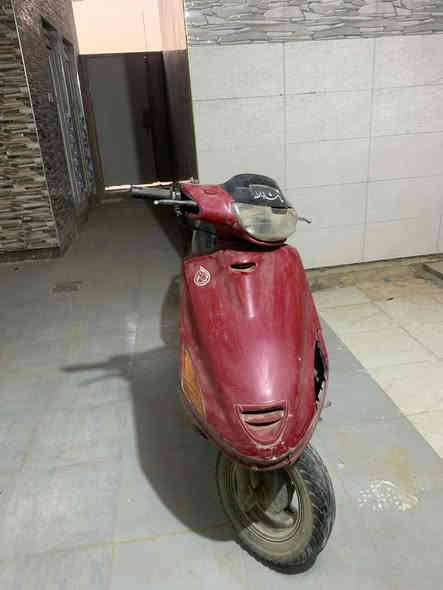 فراشه للبيع مفتوحه مره وحده متوازي عليها ٢٥٠ وبيها مجال للشراي مكاني جلبيه رقم ***********
