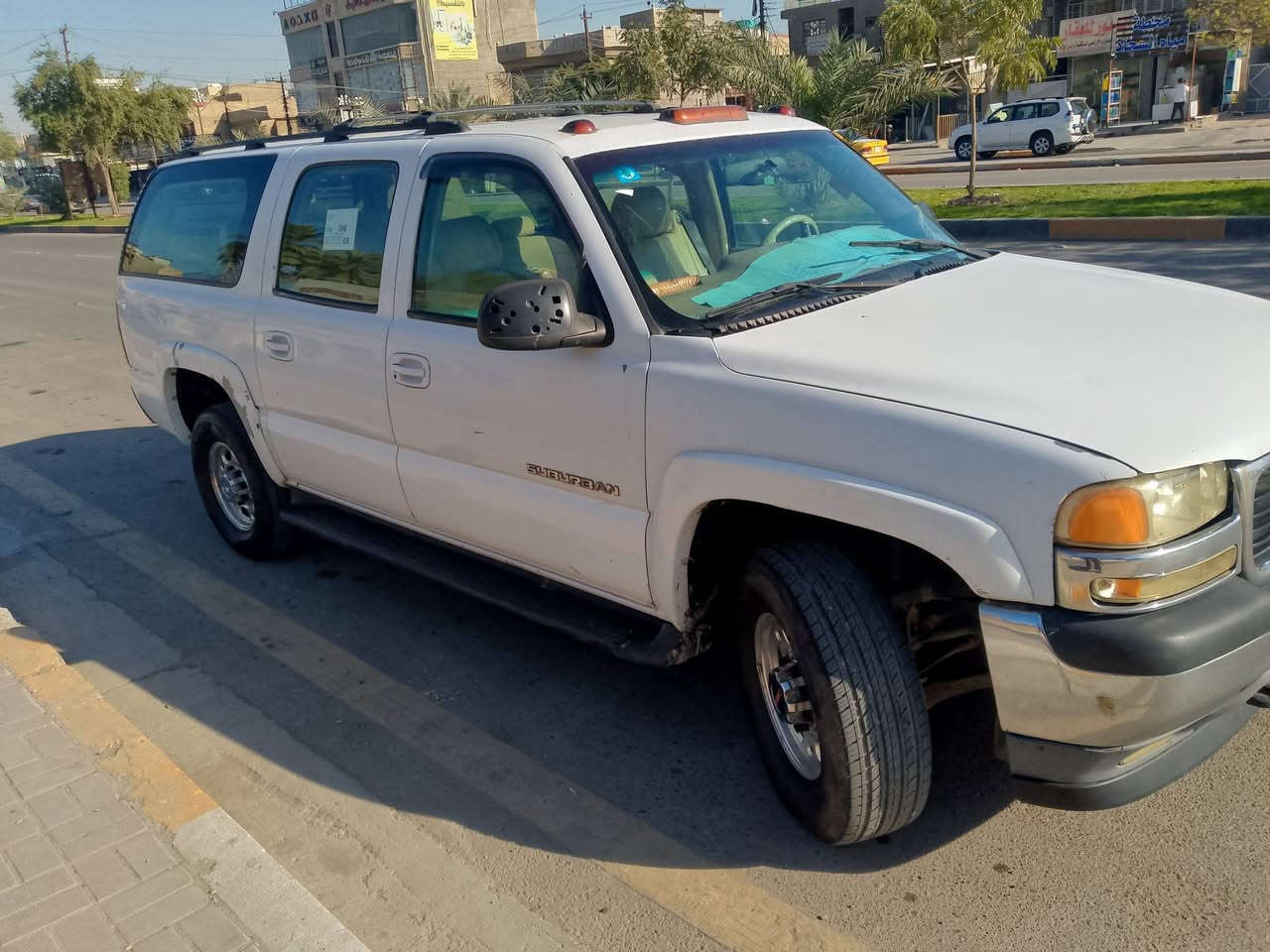 السلام عليكم ورحمه الله وبركاته من رخصت مدير الكروب المحترم سياره موديل 2002 فحل 8 برقي مكفولة من كل عيب رقم بغداد نكليزي لى 2030 بسمي شرط التحويل مكاتبه مروري مكينه 5300 كير 1000 كفاله تخم تايرات وباتري و دينمو و ضفيره جدد قبل 20 يوم شادهن و تبريد شغال حداديه خير من الله سياره مكفوله من الكص ونقل الجثة 
ومن الحادث اكرر وكول سياره مكفوله شرط التحويل 
مكان السيارة بغداد الزعفرانية أربع شوارع 
السعر 110 بيها مجال الطبيين و عذرا على الإطالة 
***********
