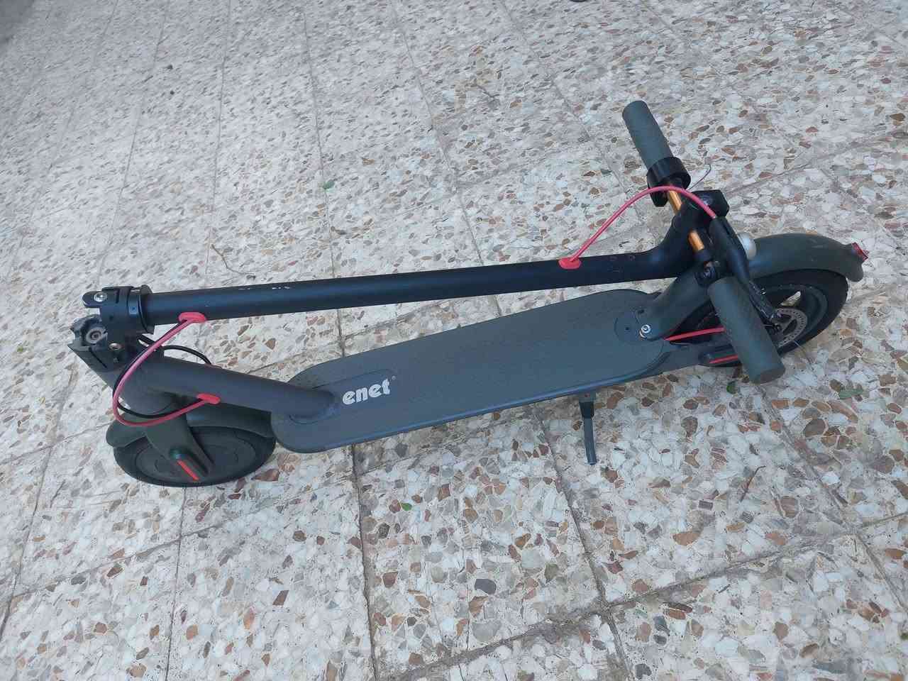 معرض حلاقه  مع نرايات عدد ٤ امامي وخلفي مع كرسي حلاقه مع صيدليه مع سكوتر اصيل بس يحتاج بطاريه .. كهلن ب٤٠٠ الف وبيهن مجال قليل تواصل ع الفيس


**إذا كنت صاحب هذا الإعلان وتريد حذفه لأي سبب، رجاءا أرسل رسالة إلى الدعم الفني**