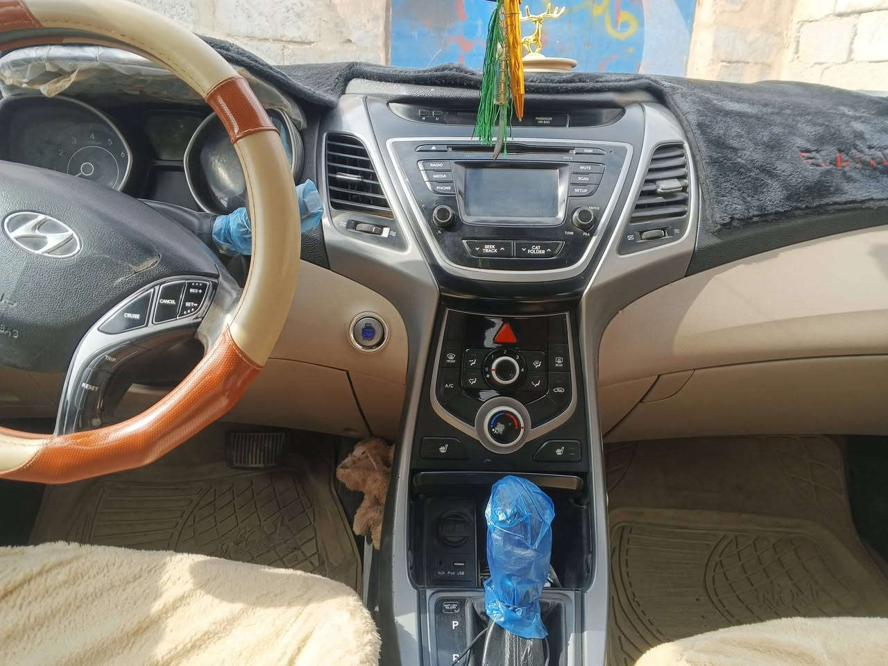 سلام عليكم هونداي النترا موديل 16امريكي فول بصمه فتحه تحكم مري اشاره اربعه تسك حساسات إطار يعني فول للأخير بيه قطعتين تبديل جاملغ وبنيد داخل مابيه شواصي حواض تكم مكفول بيه تقشير بلقماره شويه وبجنطه شويه اربيل مالكه كردي تحويل أو وكاله مراوس ترهم بتكسي حديث السعر 115وبيه مجال مكاني نجف ***********
