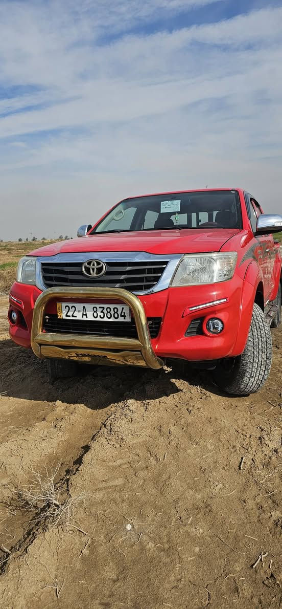 هايلوكس للبيع موديل ٢٠١٥ كفاله عامه من فتح من صبق ماشيه ٢٠٠ اوتماتيك سياره رقم اربيه ***********عنوان واسط نعمانيه سعر ٢٣٠ وبيه مجال
