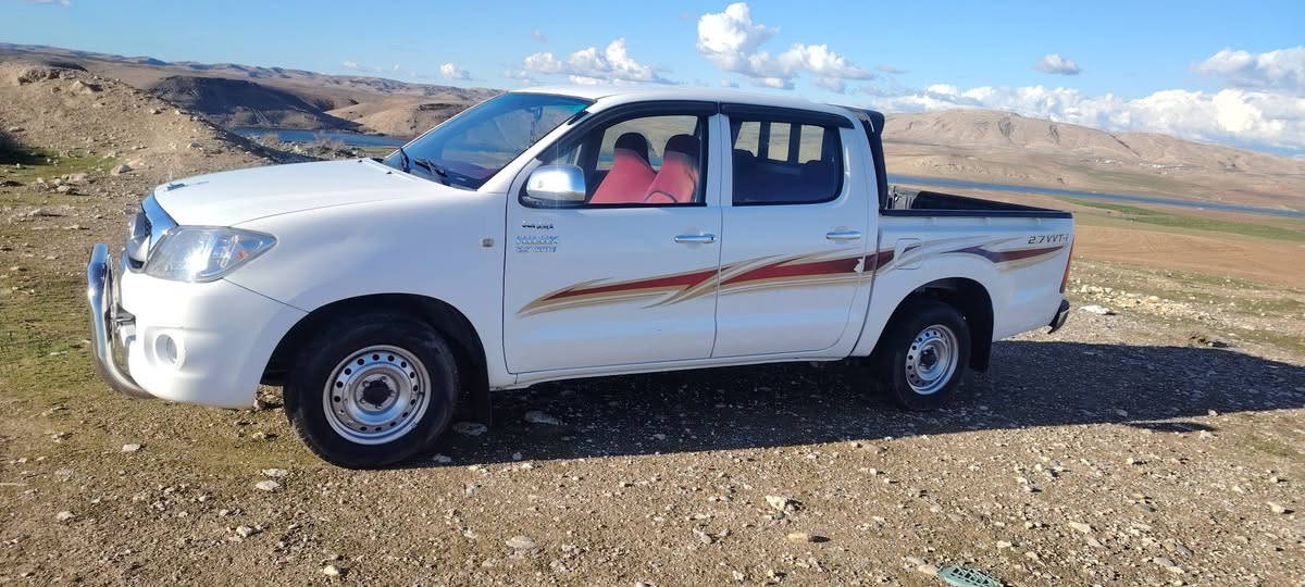 السلام عليكم تيوته هايلوكس للبيع موديل 2011 مكفوله كفاله عامه ماعده 
 بلجاملق اليمين تعديل بسيط عل بارد
 السياره بسمي رقم دهوك 
مكان السياره سد الموصل 
للستفسار عل الرقم
***********
مكلف بلنشر
