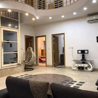 النجف الاشرف حي المعلمين • ٣٥٠م • مفروش