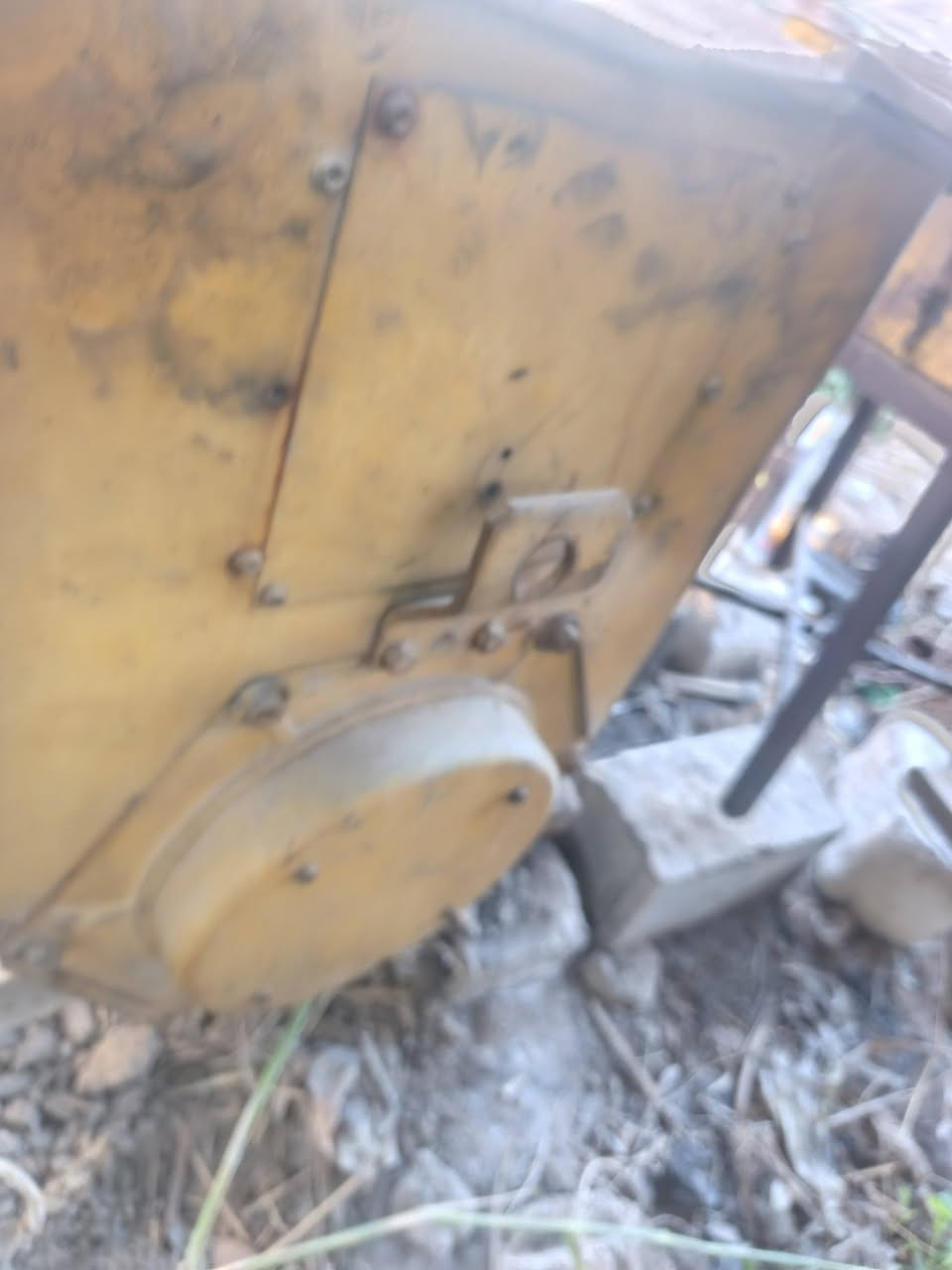 السلام عليكم مولده ديوز ٤٥كيفي المحرك رافس للبيع ***********
