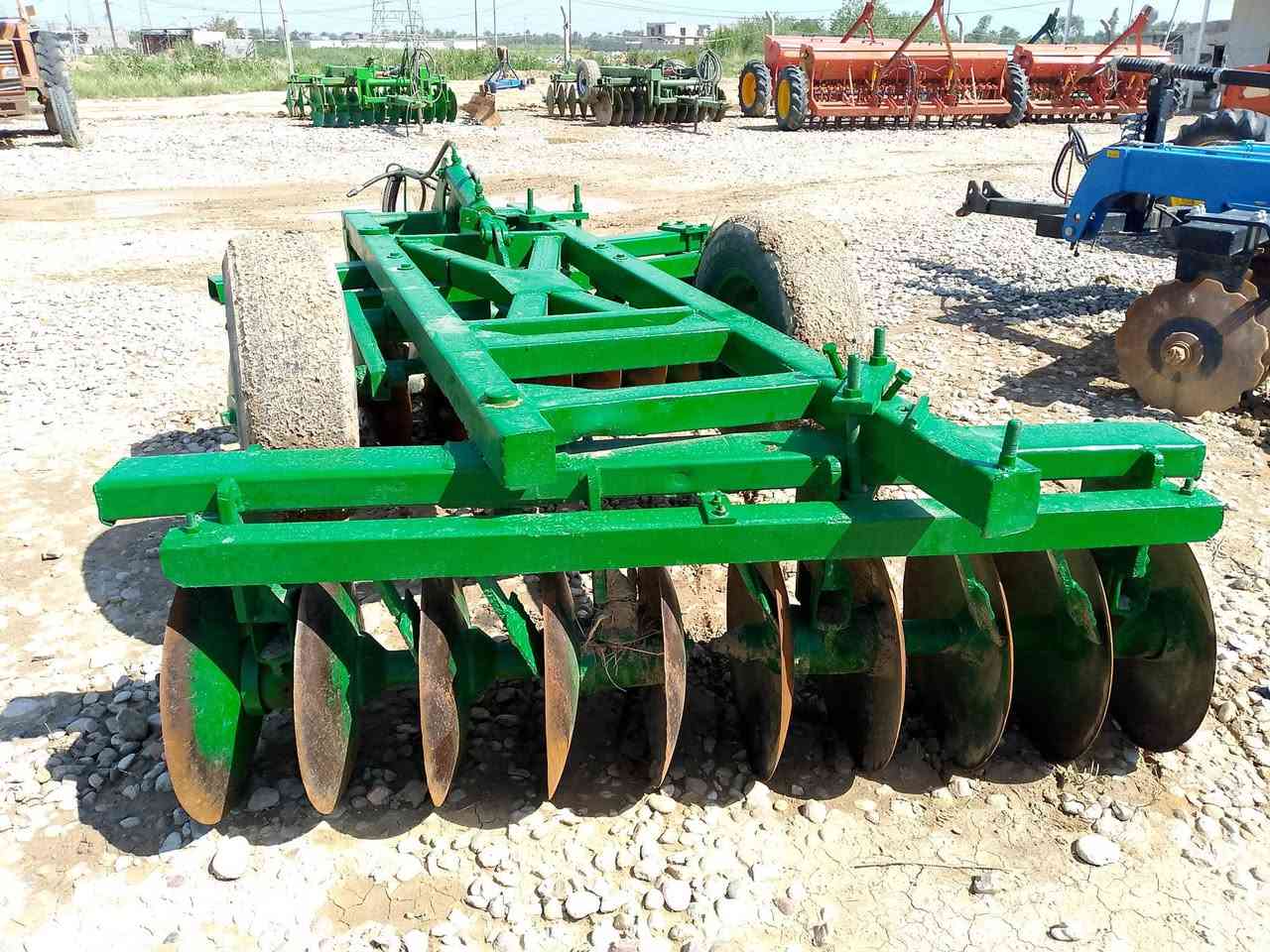 معرض الشمري للبيع دسك حجم20 با العزيزية(***********(***********
