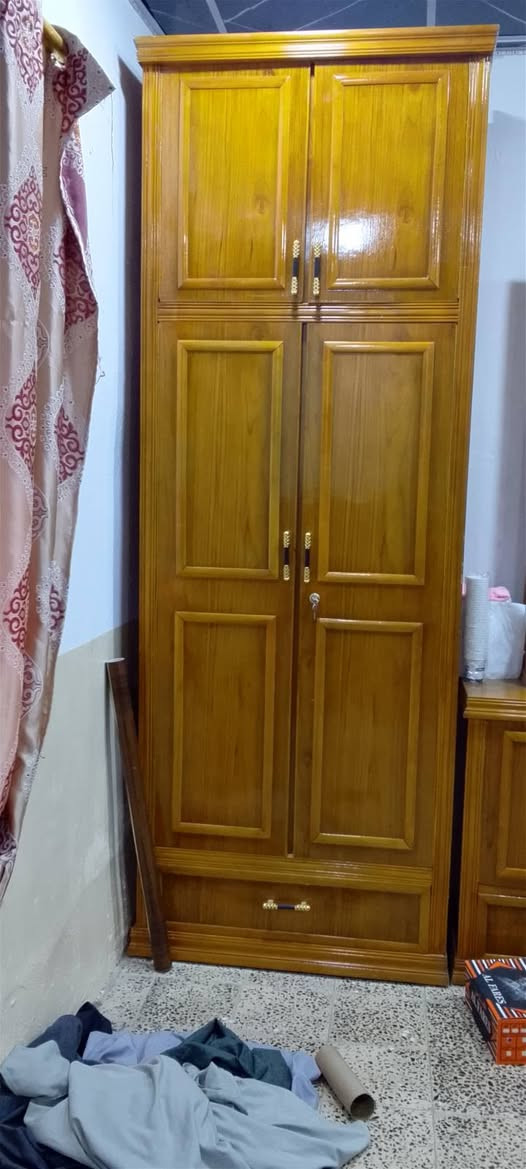 السلام عليكم عندي غرفه اخشاب جديده صاج سعر مليونين وربع مع الدوشك وبيها مجال


**إذا كنت صاحب هذا الإعلان وتريد حذفه لأي سبب، رجاءا أرسل رسالة إلى الدعم الفني**