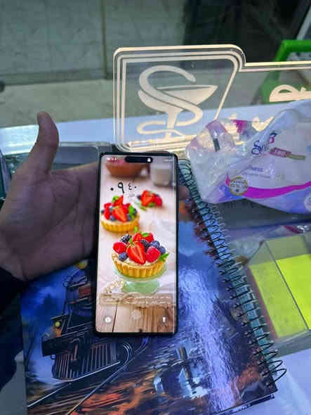 السلام عليكم هوت٥٠برو 
جهاز نضيف مبدل شاشه وكاله 
ذاكره٢٥٦
عشوائيه8+8 يعني 16
السعر خاص او واتساب 
***********
