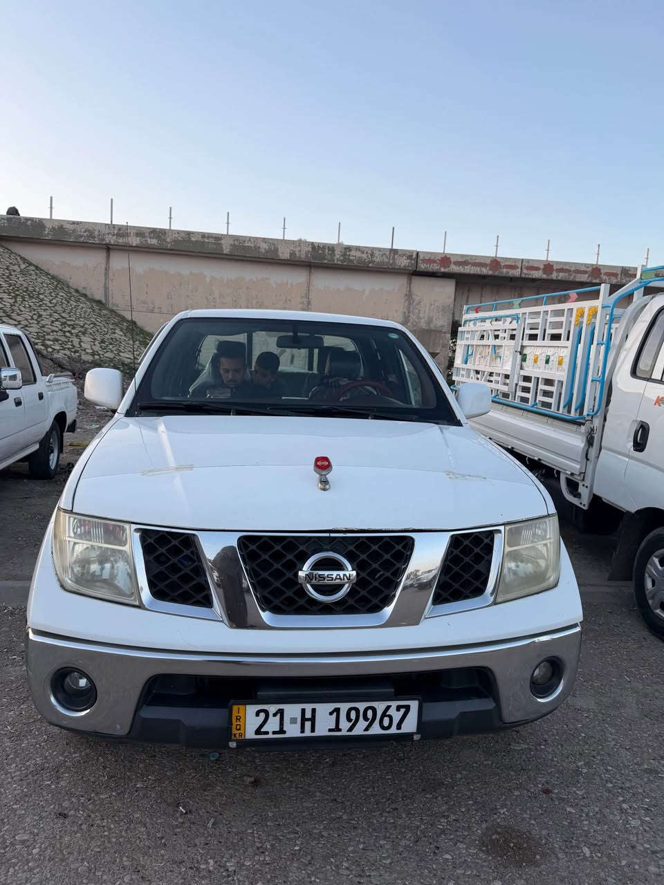 السلام عليكم ناڤارا 2014 سنوية رقم جديد سليمانية بيها بارد موضح بسونار كير محرك  بشرط بطة 3000 تايارت صدر جديد كهربائيات كلها شغالة السيارة أي نقص مابيها السعر115 مكان كركوك
*********** كركوك, العراق
