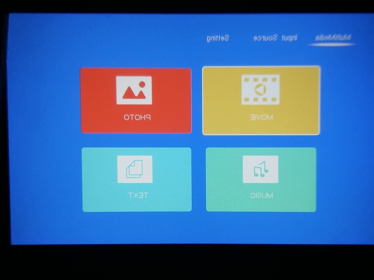 السلام عليكم. 

🔥 للبيع بروجكتر VOMYO بحالة ممتازة 
البروجكتر نظيف جدًا واستخدامه خفيف، شغال 100% بدون أي عطل أو ملاحظة.
✅ صورة واضحة وجودة حلوة. ✅ يشتغل بكل كفاءة. ✅ يجي وياه الشاحن الأصلي. ✅ مناسب للأفلام، المباريات، الألعاب، والعروض.
سبب البيع: عدم الحاجة إليه.

 السعر/قيم بما يرضي الله وبلعافيه عليك
المكان /كوفه قرب مستشفى الفرات
 للاستفسار راسلني خاص.


**إذا كنت صاحب هذا الإعلان وتريد حذفه لأي سبب، رجاءا أرسل رسالة إلى الدعم الفني**