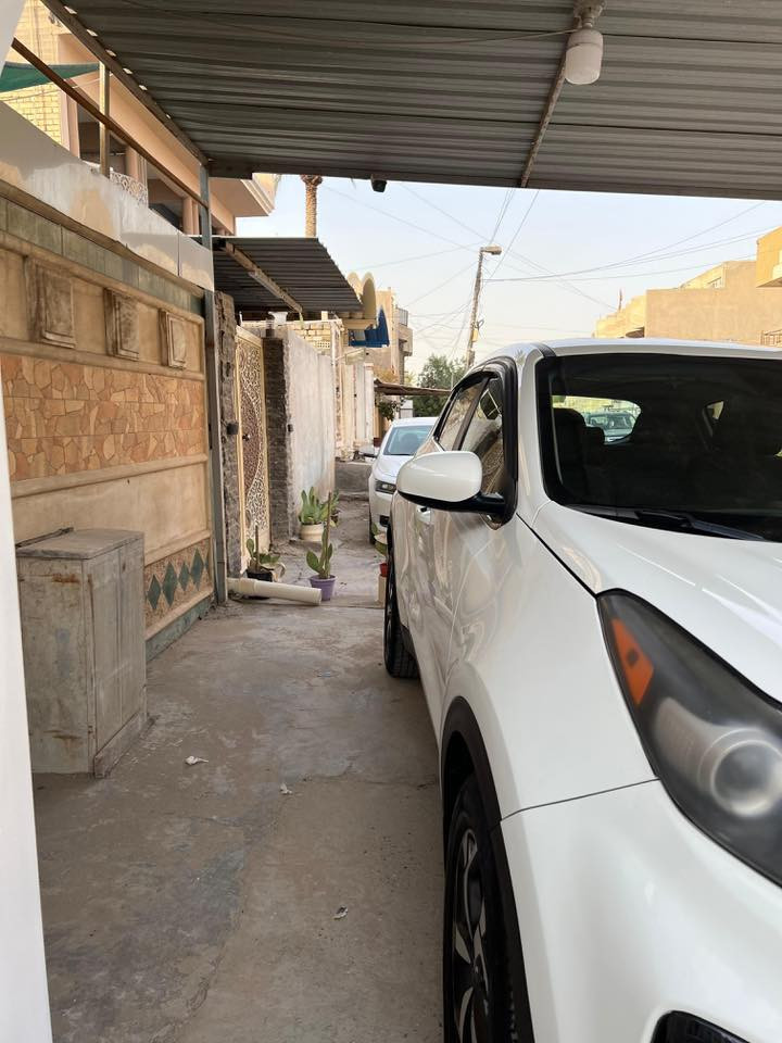 السلام عليكم كيا سبورتج موديل 2020 ماشيه 51 كم. وارد امريكي حادثه موجود بل الصور وبيه بارد بصيط بل البيبان الخلفيات مكانه بغداد جميله السعر 183 وبيه مجال   الرقم ***********
