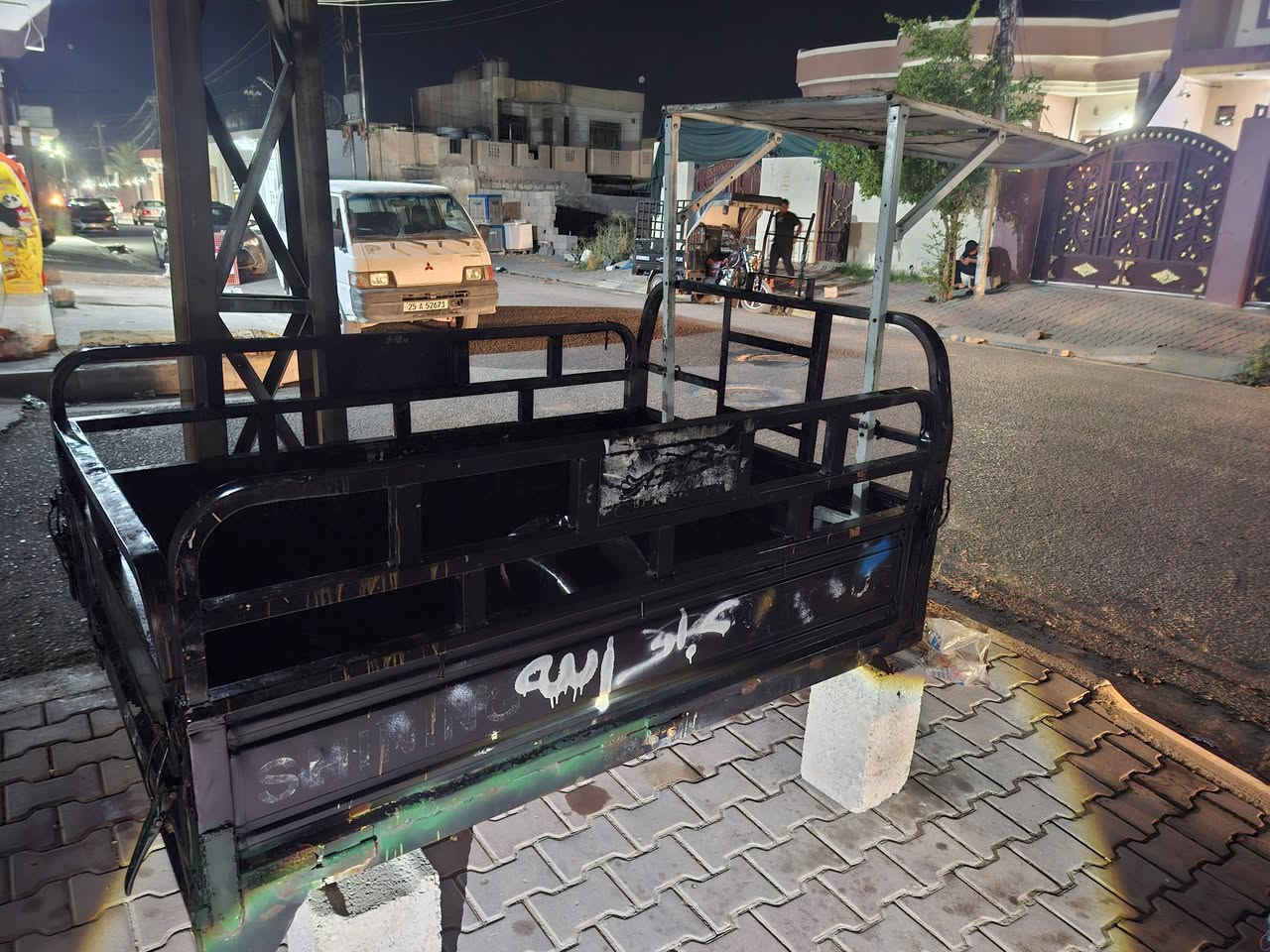 اخوان عدنا  بودي صتوتا للبيع  ***********
