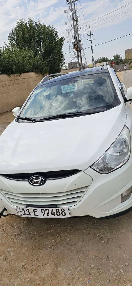 توسان خليجي فول مواصفات
موديل 2013 
ماشيه 130 
رقم بغداد بأسمي 
سياره بالجيس وضع شركه لا بارد ولا شخط 
فقط هذا بخشم البنيد بسيط مؤشر بالصور 
السعر 139
***********
