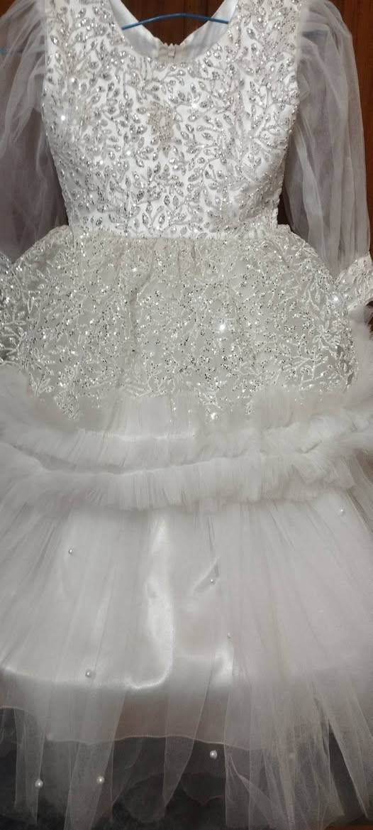 بدلة اطفال تلبس عمر خمس سنوات ملبوسة ساعة وحدة


**إذا كنت صاحب هذا الإعلان وتريد حذفه لأي سبب، رجاءا أرسل رسالة إلى الدعم الفني**