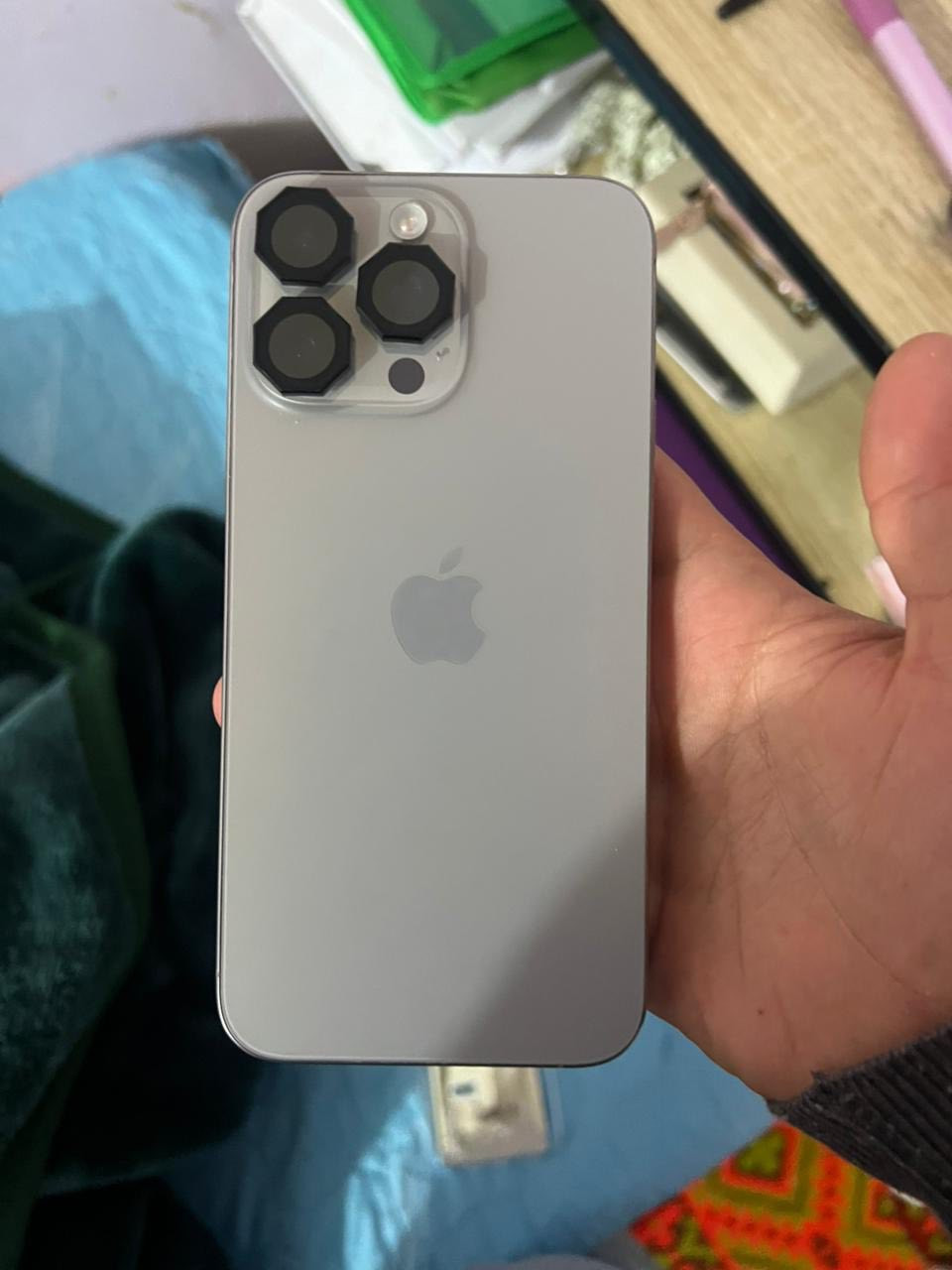 السلام عليكم ايفون 15 برو ماكس
ذاكرة 256
بطارية 88 
جهاز مكفول كافلة عامة وكامل محلقاتة
سعر مليون و50 
***********
