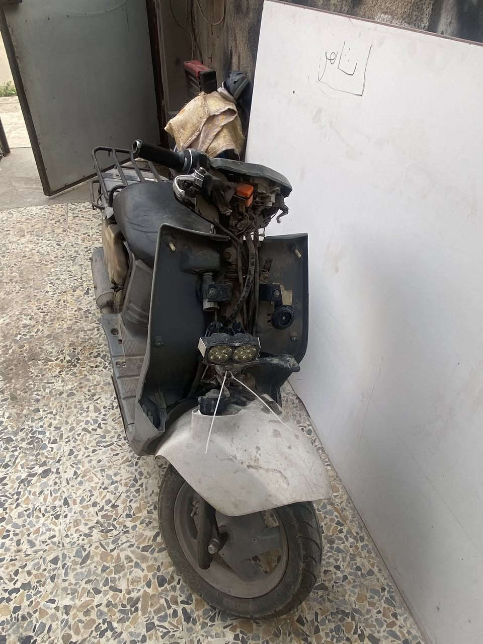 سلام عليكم دراجه شغاله وناعمه نقص باتري وكفرات الدراجه سلف وهندر شغاله مال كراب السعر ب٢٠٠ مكاني بغداد الدوره وهذا رقمي ***********
