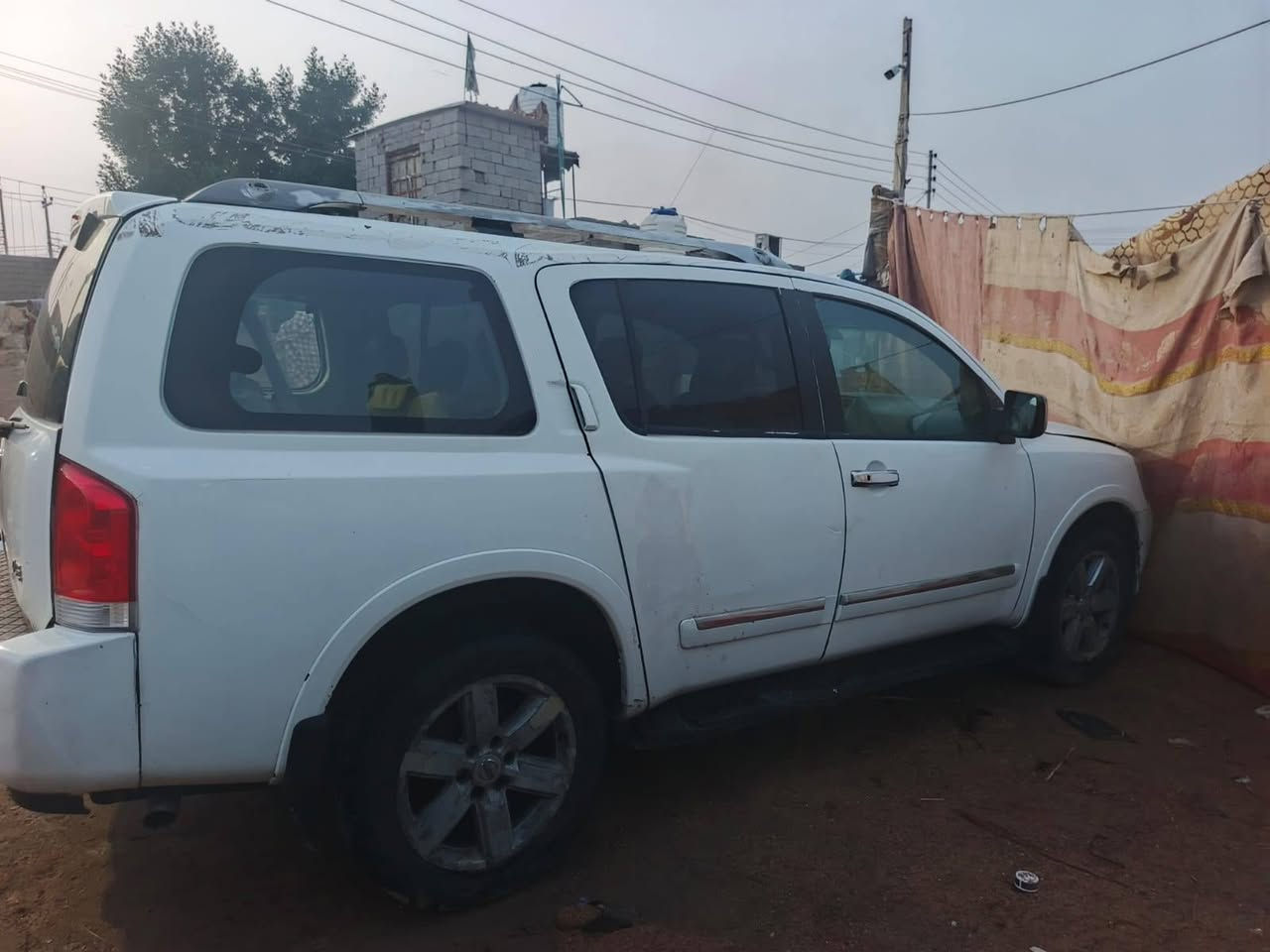 سياره نسيان رماده البيع مديل 2011 وارد أمريكي سياره جاهزه من كلشي تخم تاير جديد َيل كب  حداديه جديده كهربائيات كلها شغاله من طول الطول محرك وكير خير من الله رقم صدامي عندي مستمسكات راعيها كلهن بس رقمه راح مني ابيع بدون راعي السعر ب75 وبيها مجال وذه اكو مراوس اروس مكاني البصره القرنه رقمي *********** شراي يتصل سياره بيها صبغ ومعجون بل صفحه
