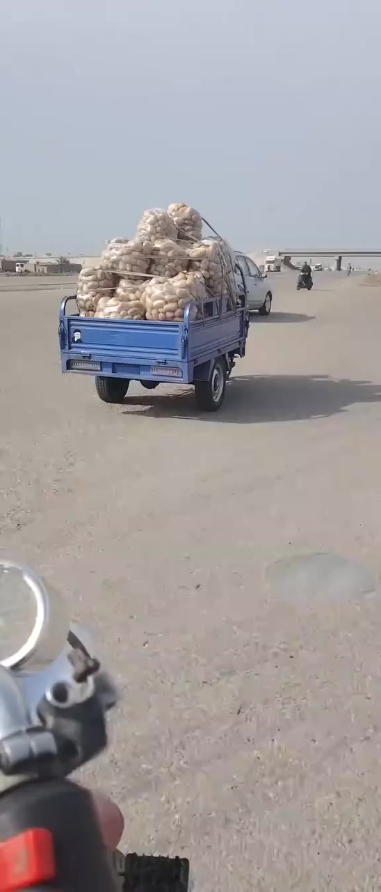 ستوت عمي كفاله عامه باثنين و300 وبيها مجال وهذا رقمي ***********
