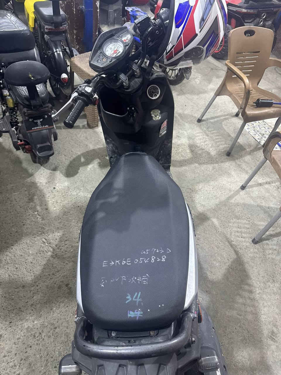 السلام عليكم سكنس جبلي للبيع دراجة مفولة تزويد داخل المكينة بوشة 63كور بصمة كلجات WF كله ياباني السعر مليون 600 وبيه مجال حك الجية الرقم ***********
