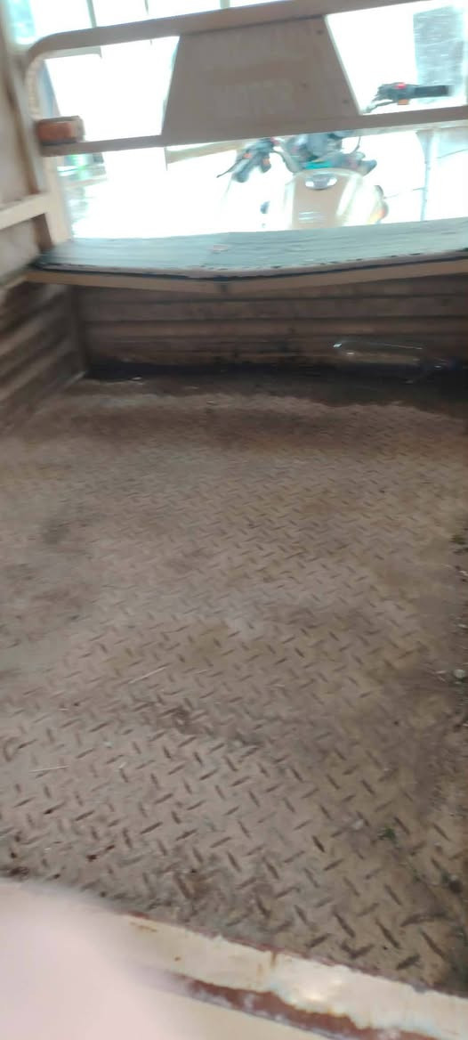 السلام عليكم   ستوته للبيع موديل 23نضافه شوف العين
ماناقصها كلشي شغل وطلع انطي شرط كلها

المكان الحويجه قرية الهلال

للاتصال***********

اوس ال هلال
