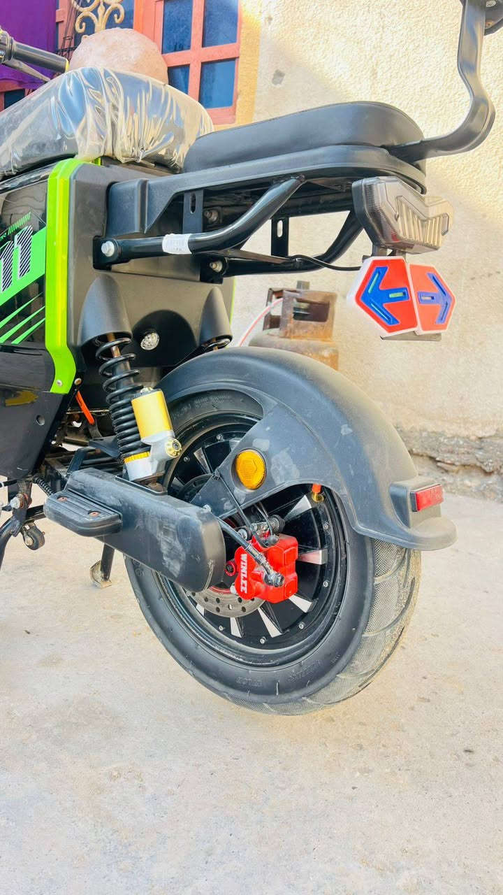 سلام عليكم دراجه ار 11 للبيع مكفوله كفاله عامه ماناقصه اي شي بطاريات 32اكبر حجم مديل 2026 مكاني بصره كرمه علي  استفسار اكثر اتصل او اتراسل متواجد ***********.   السعر 575 وبيه مجال
