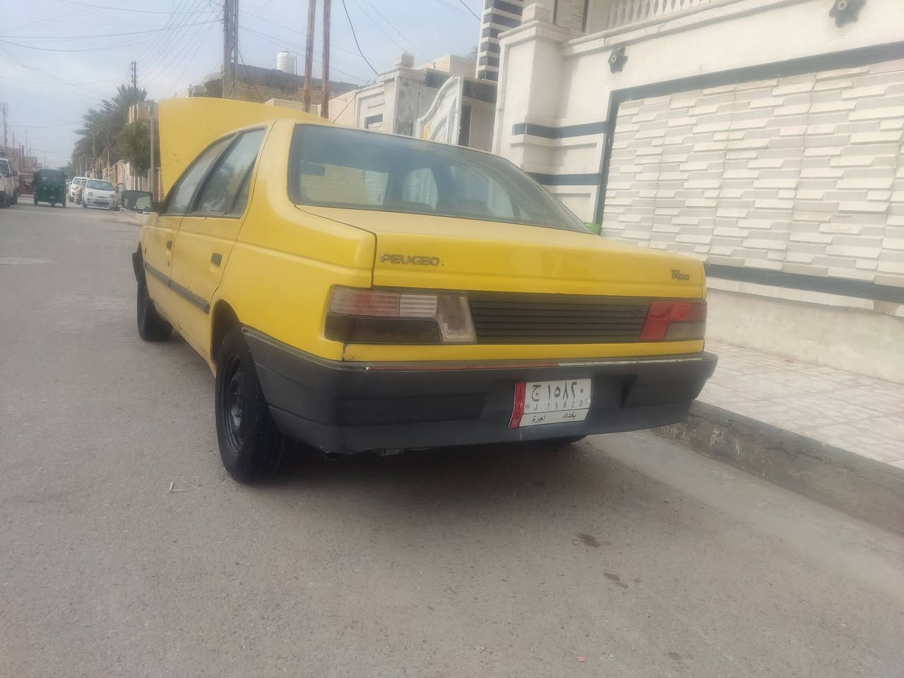 سلام عليكم بيجو رواه موديل 2009 سياره بلاديه بدون ضربه وصبغ بلاديه مكفوله كفاله عامه سياره عله وضع البلاد مكينه وكير وكسل مكفولات تبريد شغال مابيهه اي نقص راعيهه بصفي  غرامات عليه سعرهه من الخير 13 قفل قفل قفل المشتري علي الغرامات ابيع عله وضعهه مكانها بغداد الحسينيه راشديه هاتف ***********
