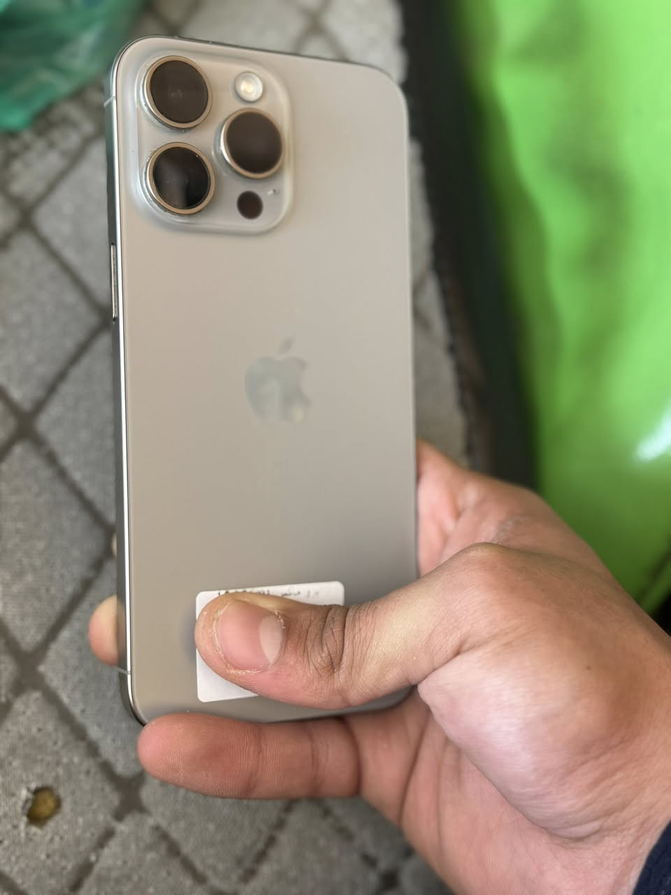 15 برو ماكس بسعر 730 الف 🔥 
ذاكره 256
بطاريه 91
كيبل ويا 🔥 

بي ضربه ب شاشه مثل ما موضح ب صورا  
جهاز وتر 
عنواني بغداد السيديه 
***********
